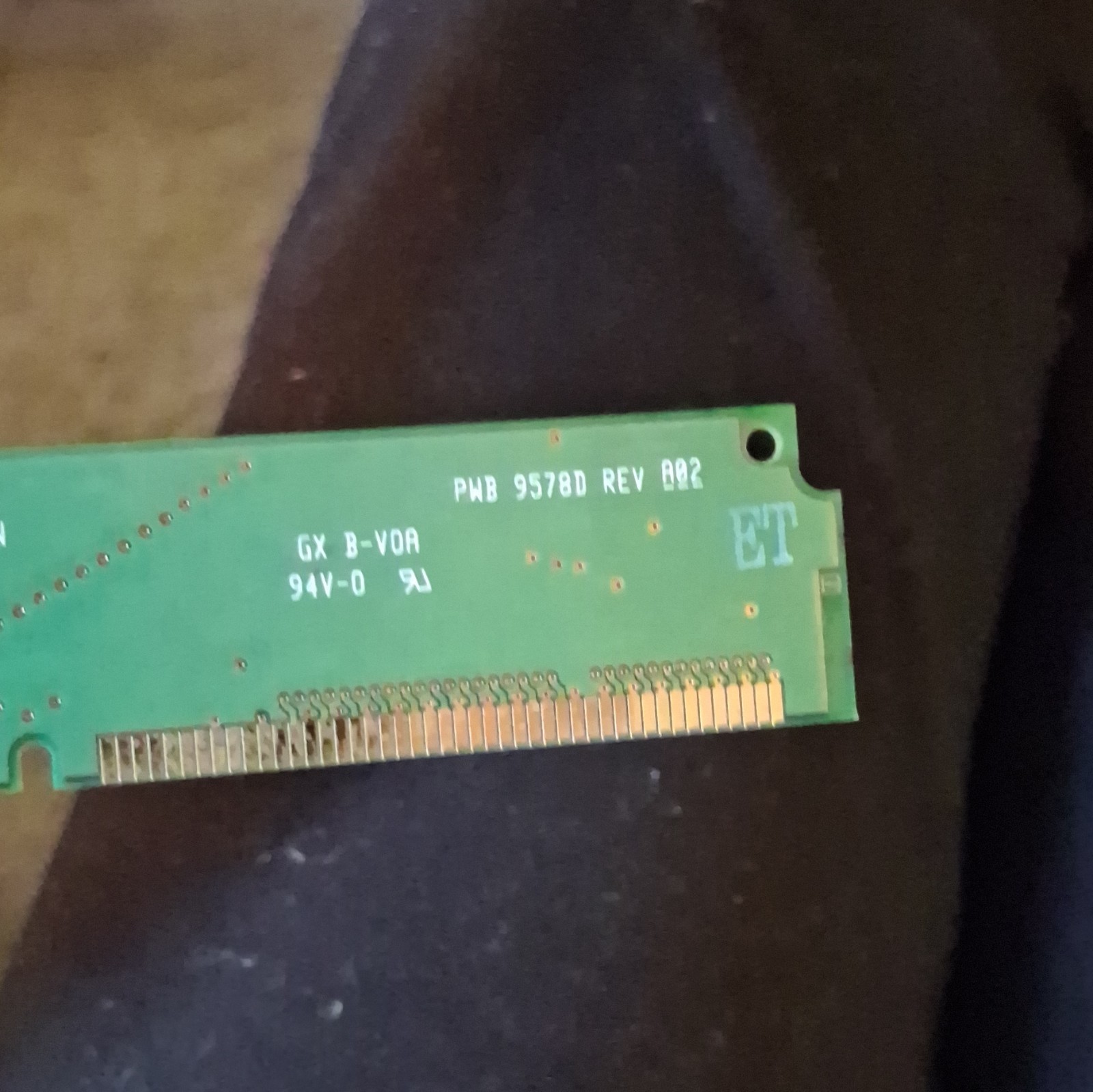 Dell 128MB RDRAM RIMM (1x128MB) PC-800 184-Pin Non-ECC PWB 9578D