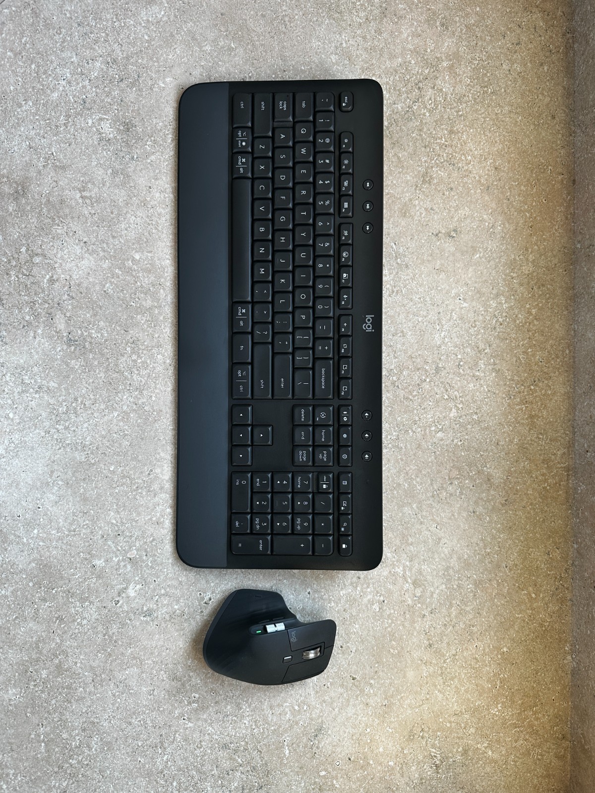 Logitech K650 Wireless Keyboard + MX Master 3S Mouse Combo Bundle Graphite Used