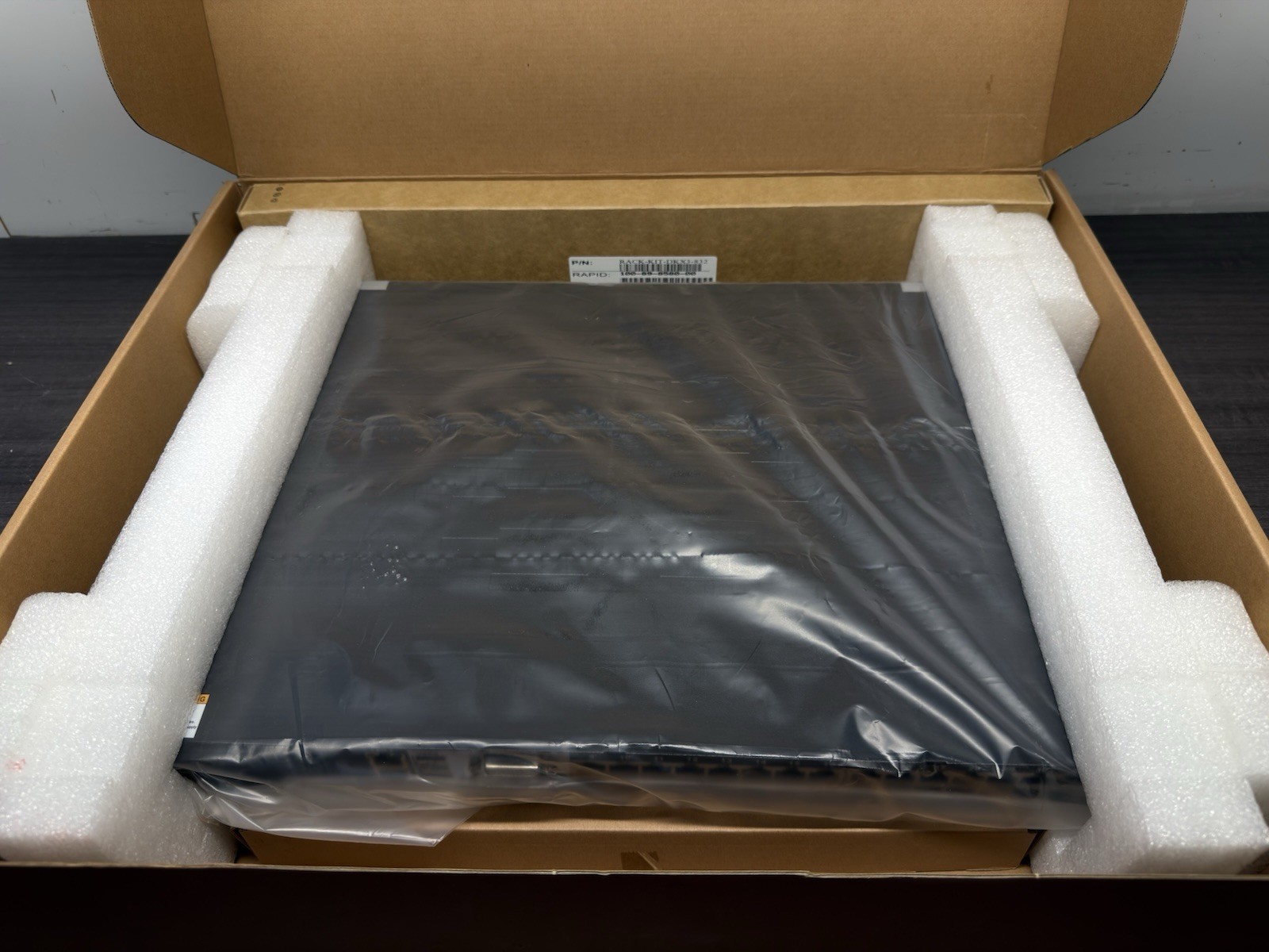 Raritan DKX3-432 Rack Mountable 32 ports – B160