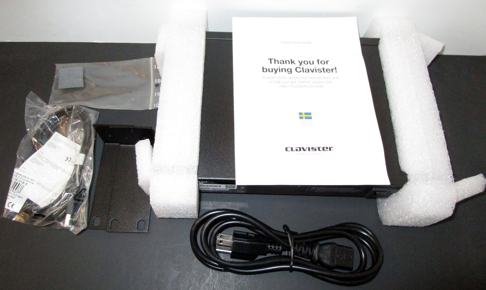 Clavister E80 Rev B Security Appliance Firewall Gateway APP-E80-R15