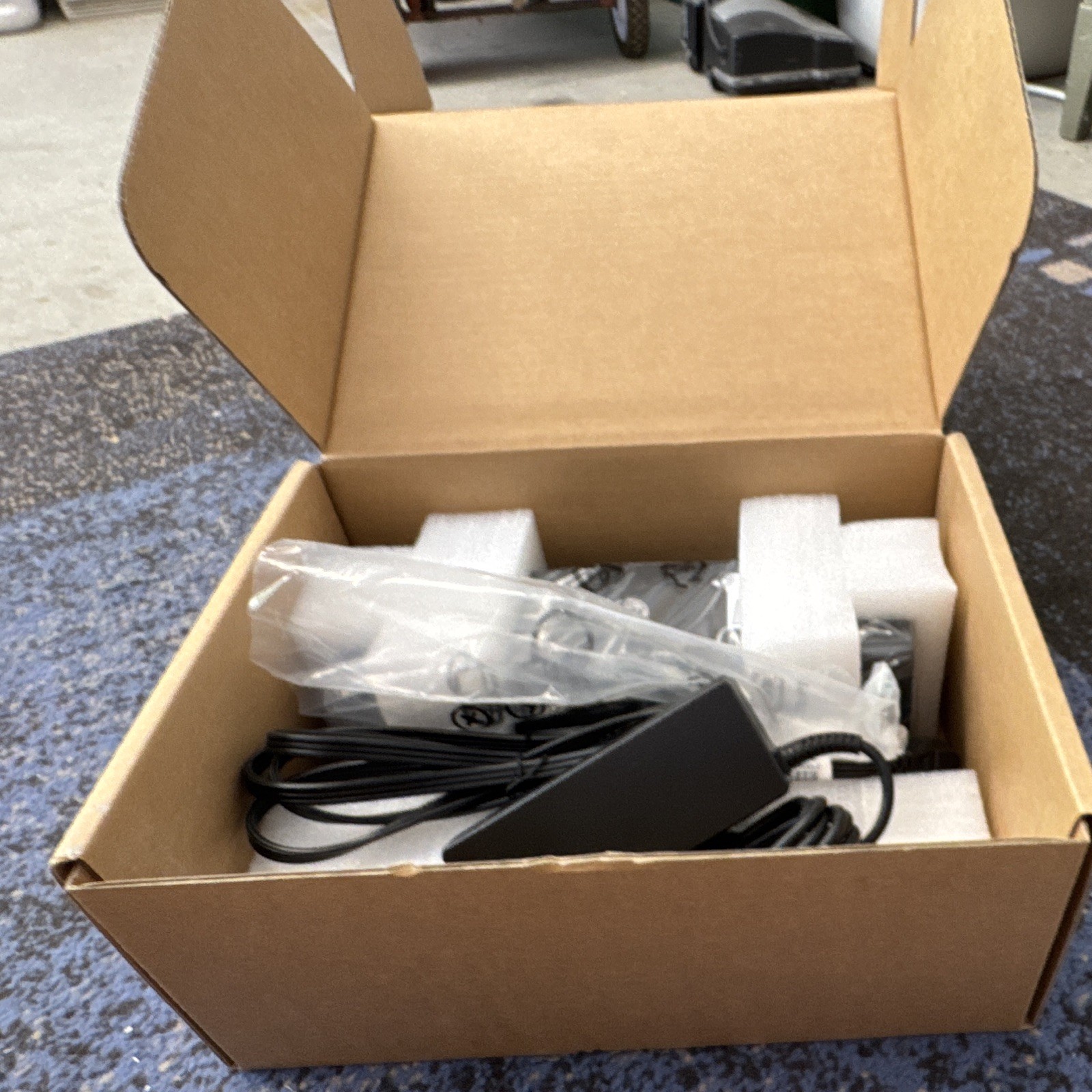 Universal Black Laptop Power Adapter / Charger