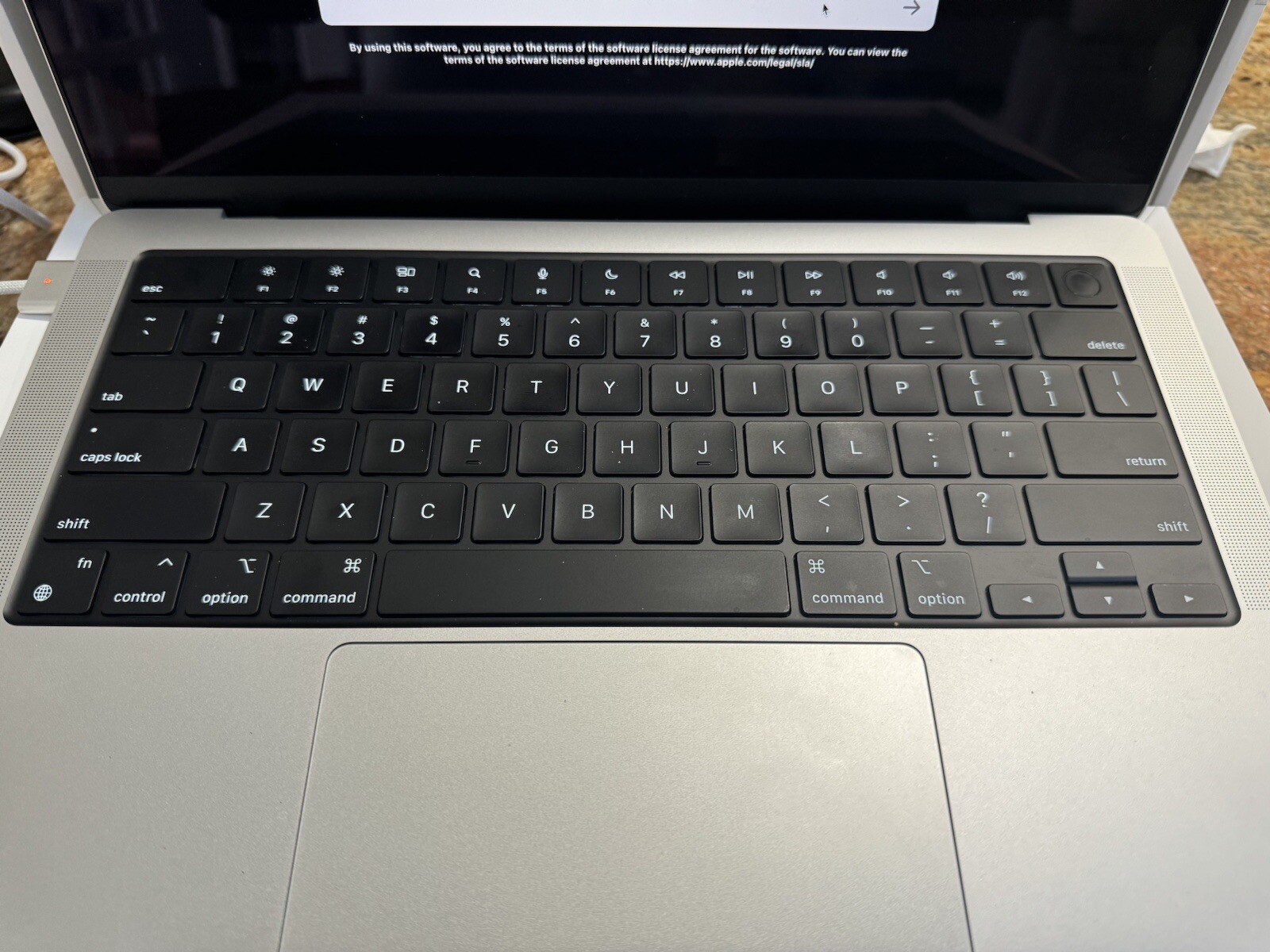 Apple MacBook Pro (14-inch, 2021) M1 Pro 10-Core / 16GB / 1TB SSD / 16-Core GPU