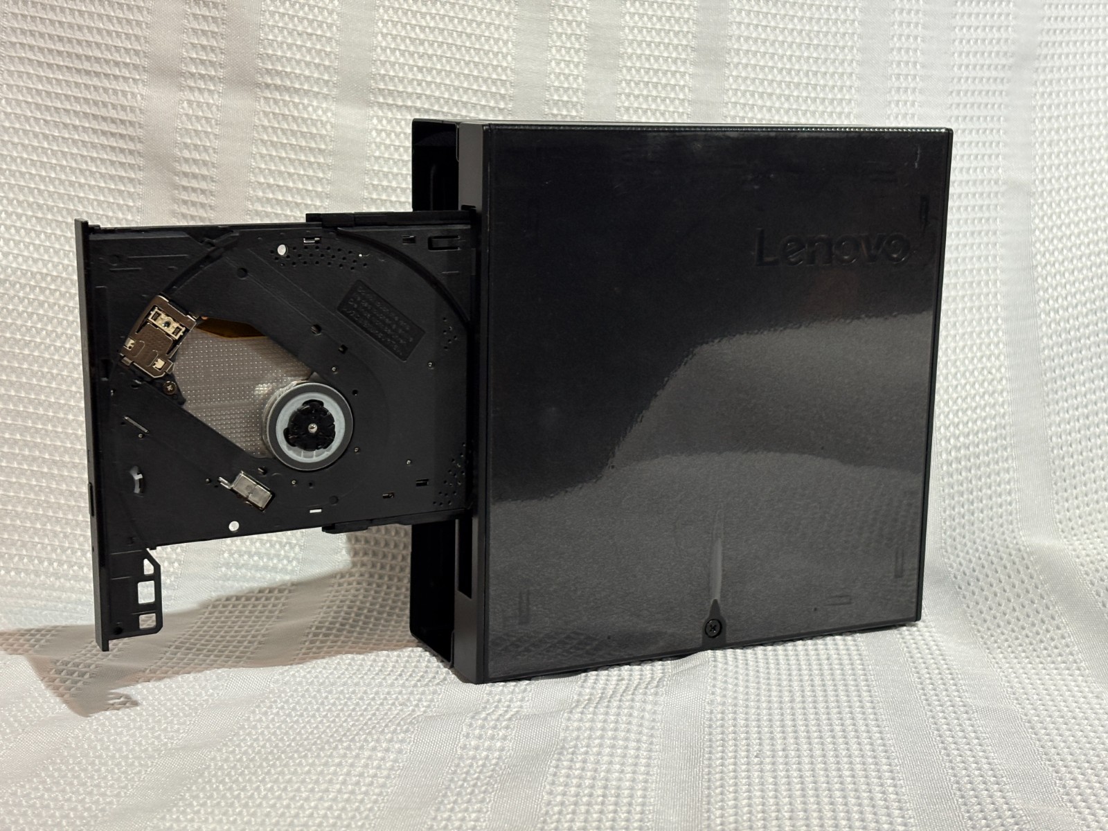 Lenovo ThinkCentre Tiny VESA Mount II + USB DVD-RW Burner – TESTED