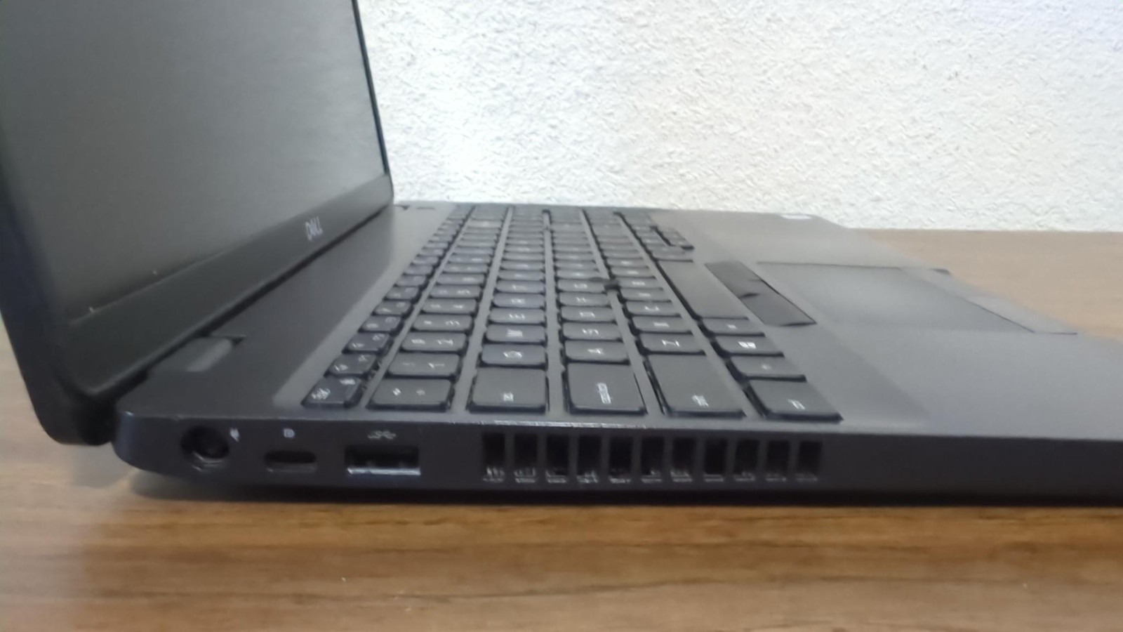 Dell Latitude 5500 – 15.6″ Screen, 256 SSD, I5-8365U, 8GB RAM