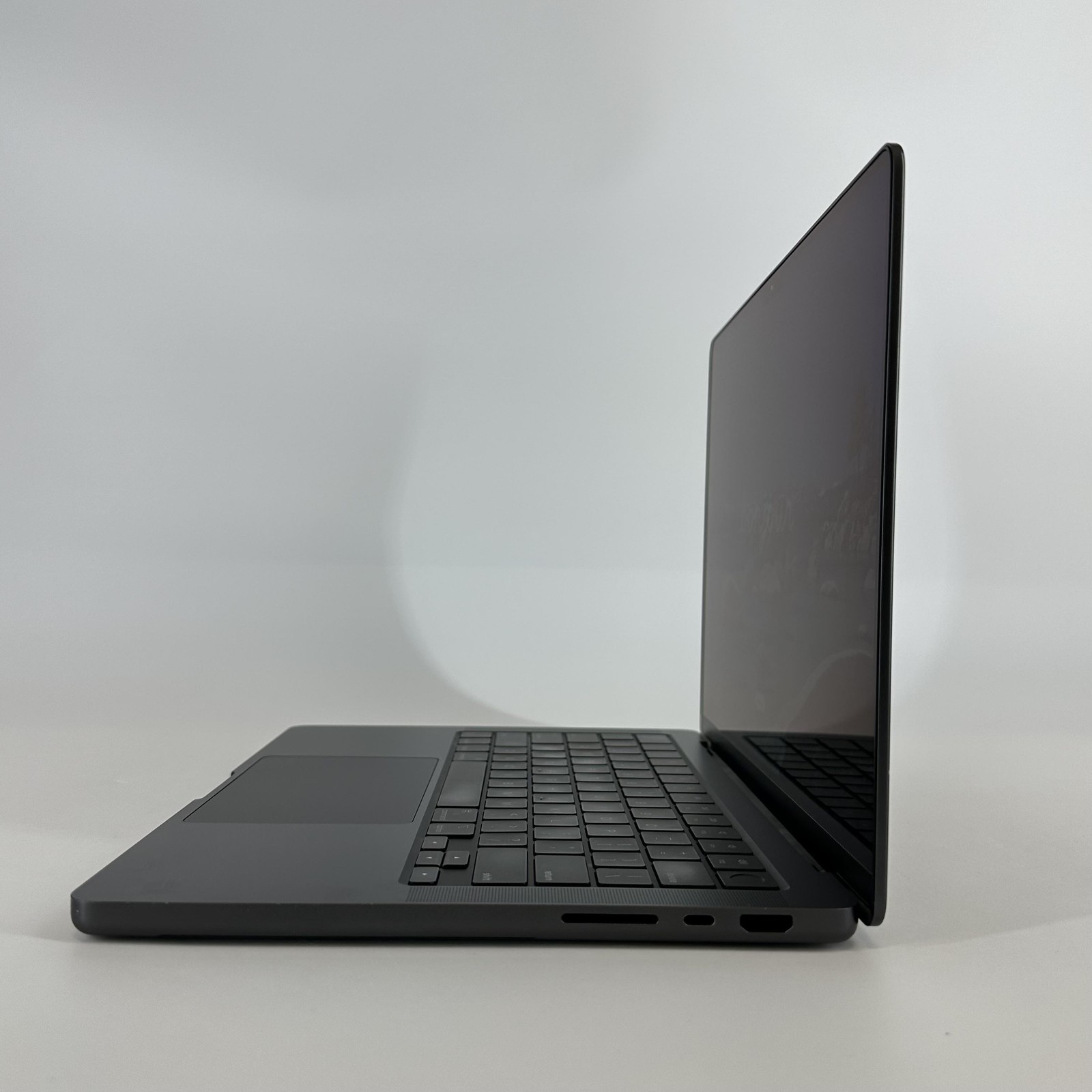 MacBook Pro 14 Nov 2023 M3 Max 16-Core CPU 40-Core GPU 48GB 1TB Light Pink Hue