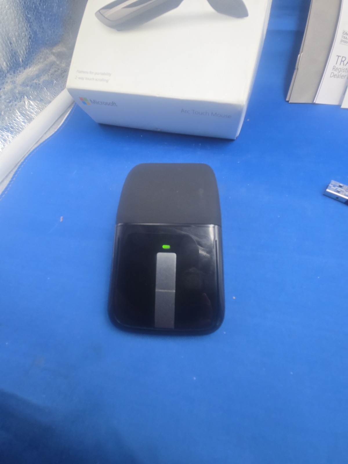 Microsoft Arc Touch Wireless Bluetrack Mouse RVF-00052 Model 1428 1496