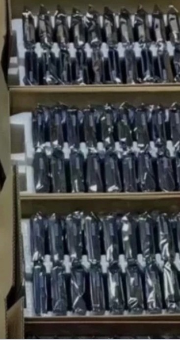 36 NEW- Seagate Constellation ES hard drive Model ST32000444SS