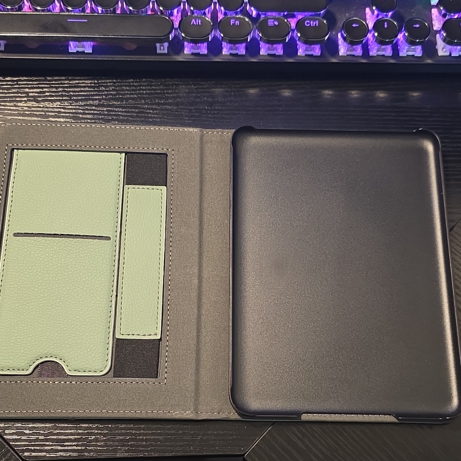 COBAK Light Green Synthetic Leather Folding Folio Case with Integrated Stand