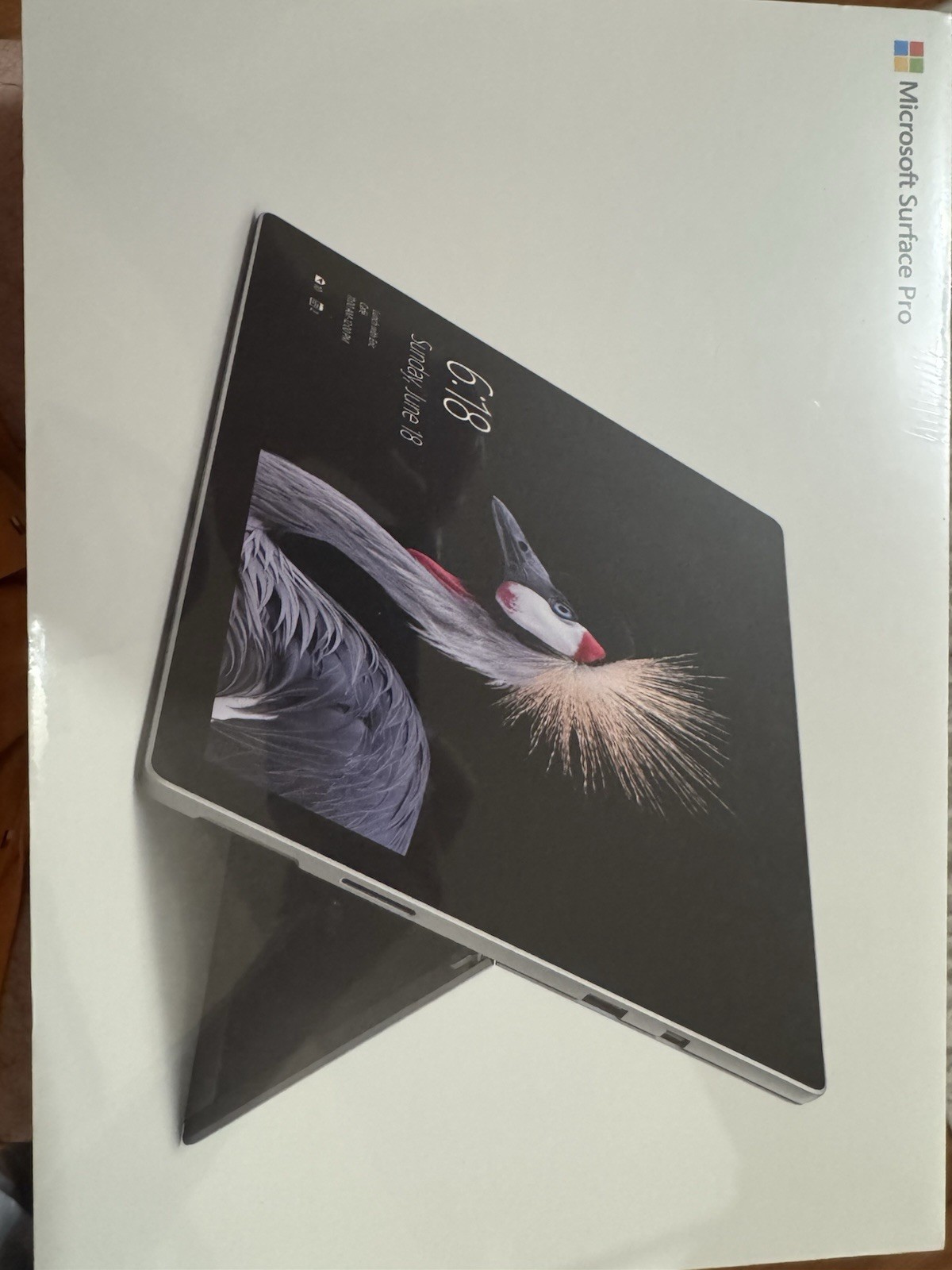 Microsoft Surface Pro Wi-Fi I5-7300U/8GB/256GB Tablet Model 1796 Free Shipping