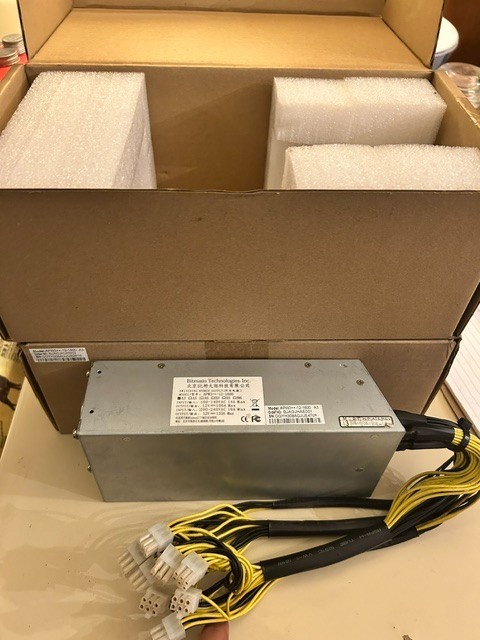 Bitmain APW3 + PSU 1600W Power Supply