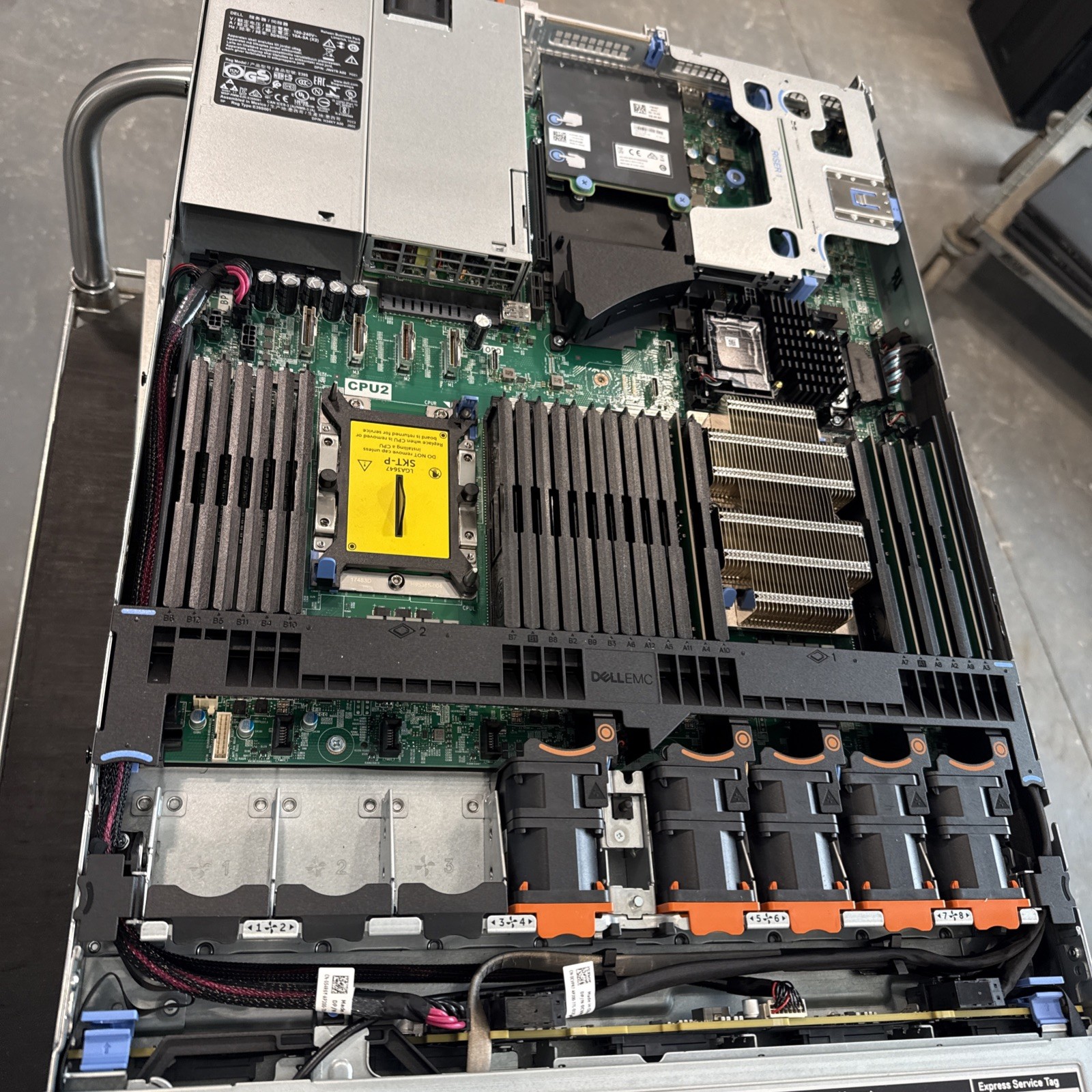 DELL POWEREDGE R640 INTEL XEON GOLD 5115 @ 2.4GHz, 4 x 16GB RAM, NO HDD/OS 64GB