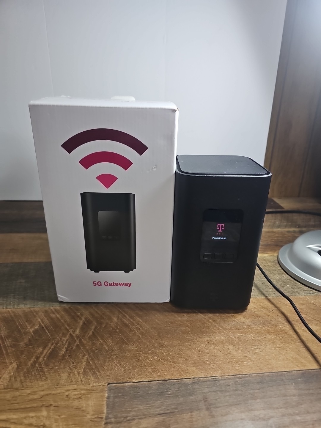 T-Mobile Arcadyan KVD21 5G Home Internet WI-FI Gateway with Box and Cables