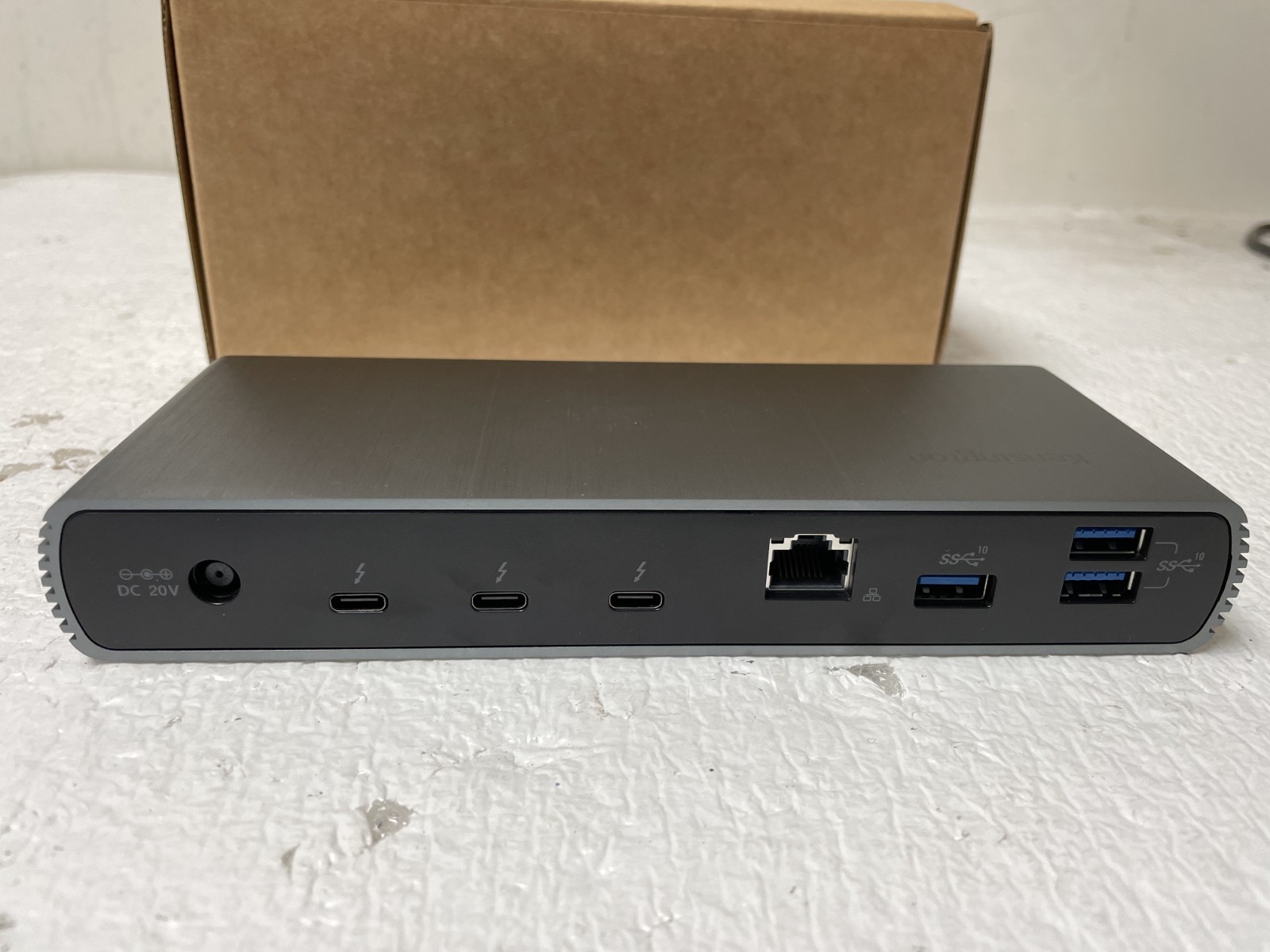 Kensington SD5700T Dual 4K 90W PD Thunderbolt 4 Docking Station