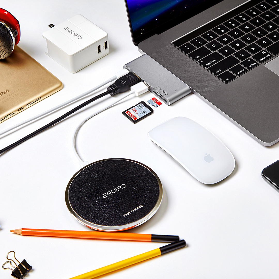 Aluminum USB-C Hub w/4K HDMI, Thunderbolt 3, USB 3, Card Reader for Macbook Pro