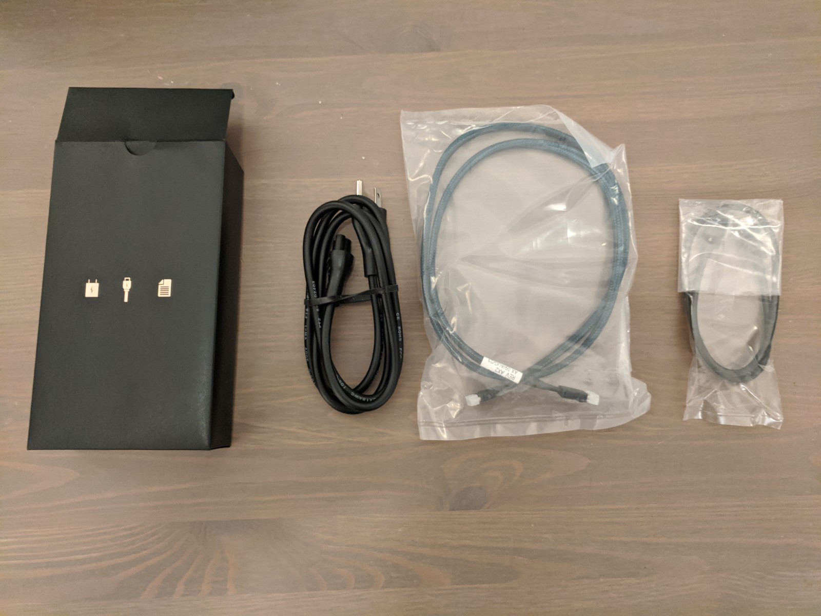GPD G1 Portable eGPU Dock RX 7600M XT OCuLink USB4 MINT – EXTRAS INCLUDED BUNDLE