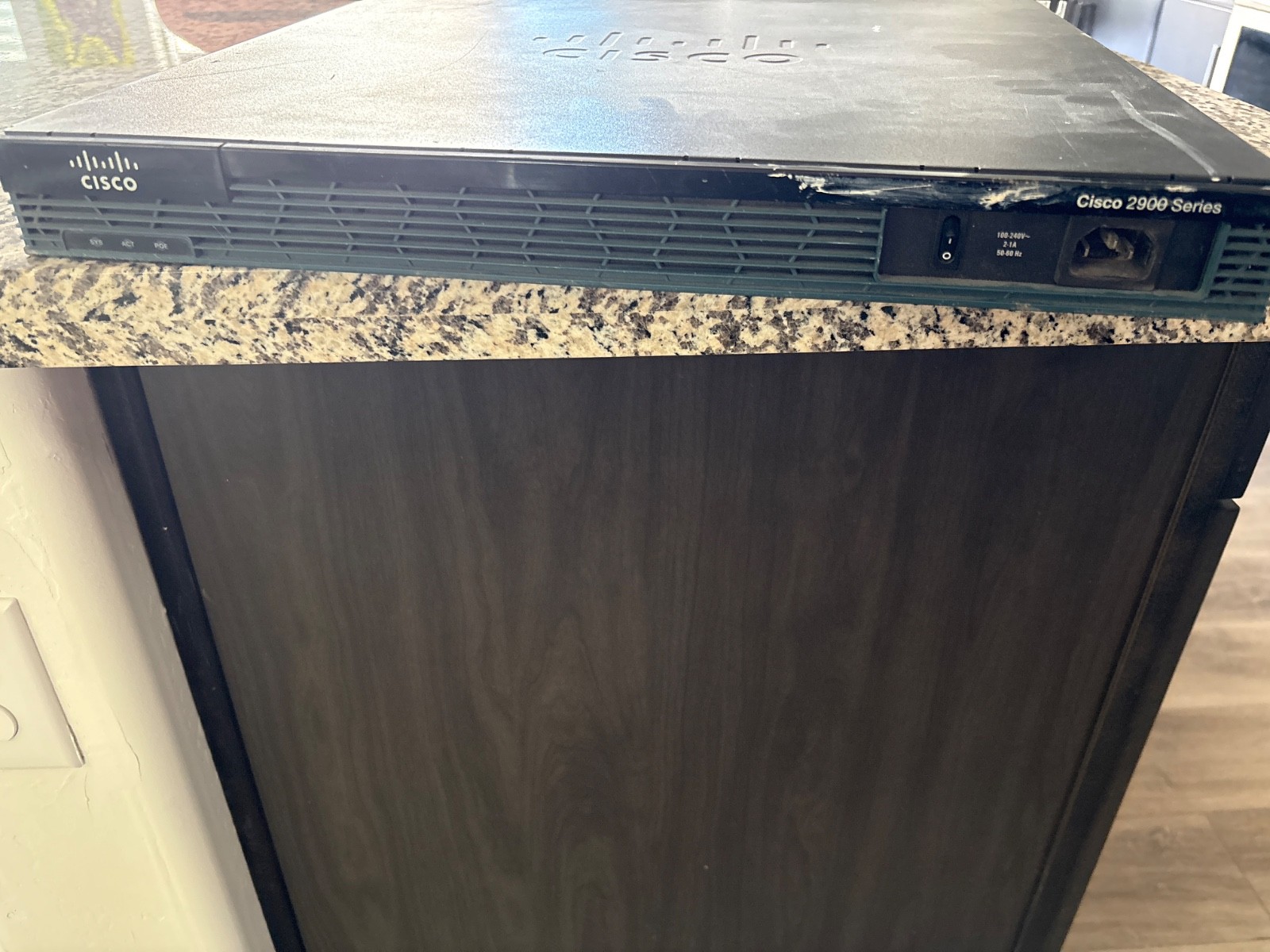 Cisco 2901/K9 Integrated Services Router ISR – UNTESTED – No Modules – As Is