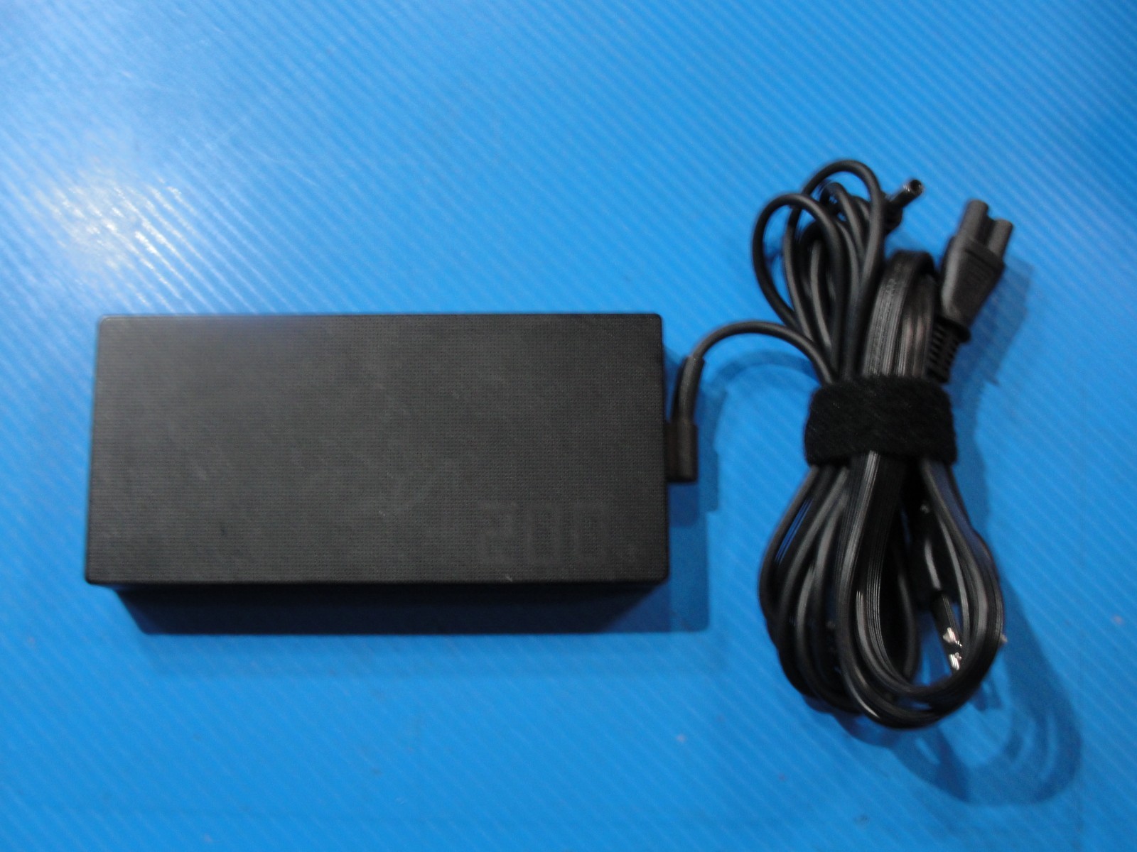 Genuine ASUS 200W AC Adapter – 20.0V 10.0A – 6.0×3.7mm Black Tip (Center Pin)