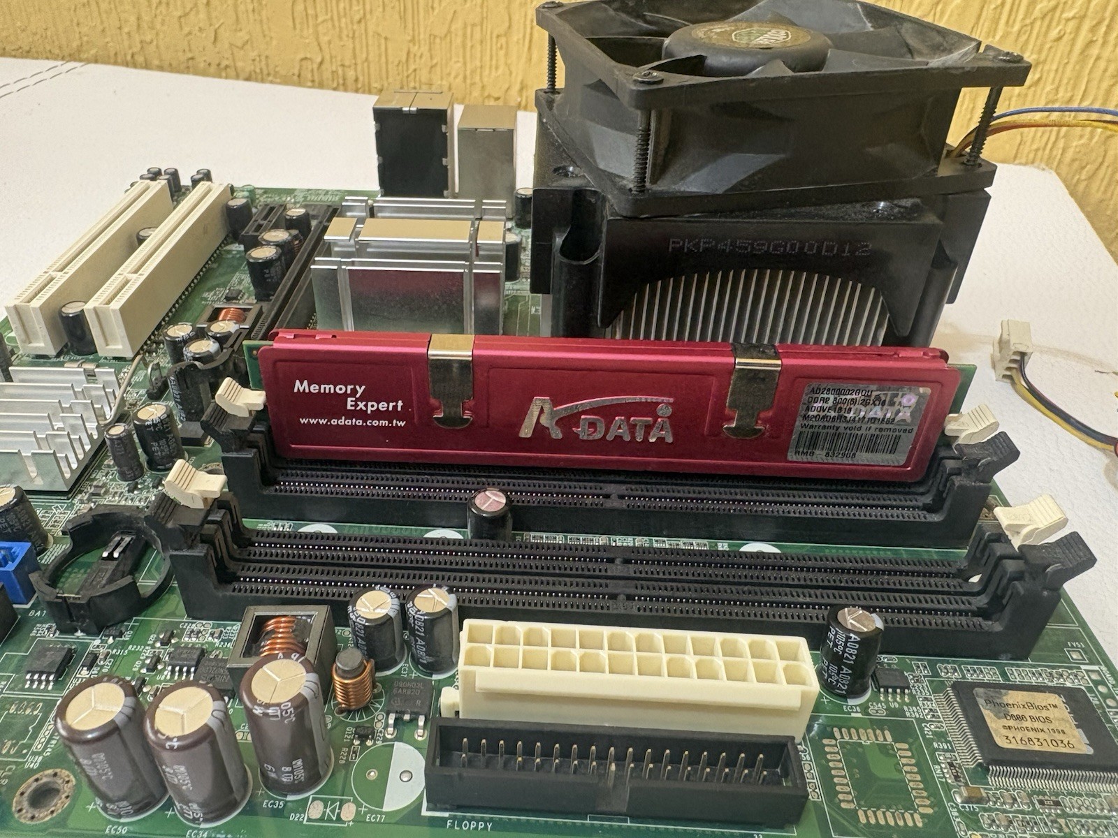 Dell Inspiron 530S G33M02 Motherboard 2GB DDR2 Intel Core 2 Duo E8600 3.33Ghz