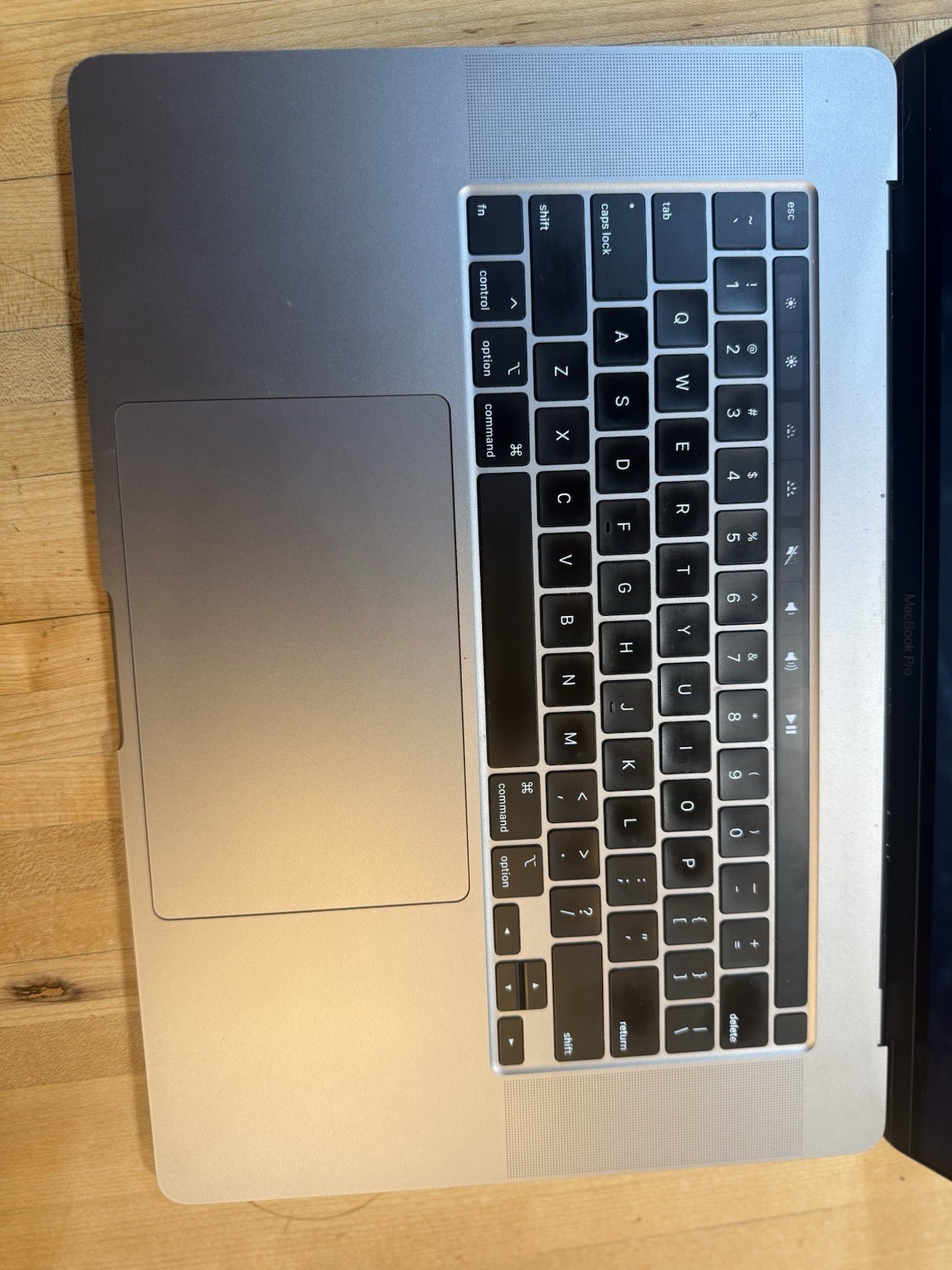 Apple MacBook Pro 16 in 2019 Space Gray/Intel Core I9 2.30 GHz, 1 TB 16 GB Intel