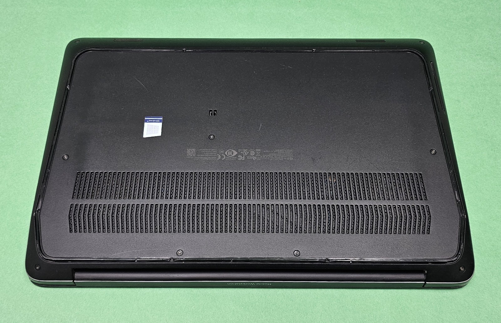 HP zBook 15 G4 FHD Core i7-7700HQ 2.80GHz 16GB RAM 512GB SSD NVIDIA Quadro M1200