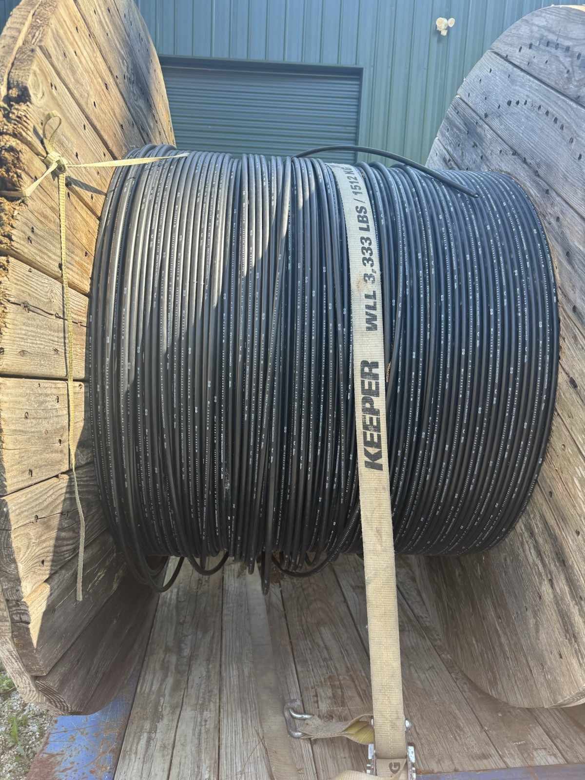 COMSCOPE 4860 ft 12 Strand OS2 9/125 Singlemode Dist Fiber Optic Cable