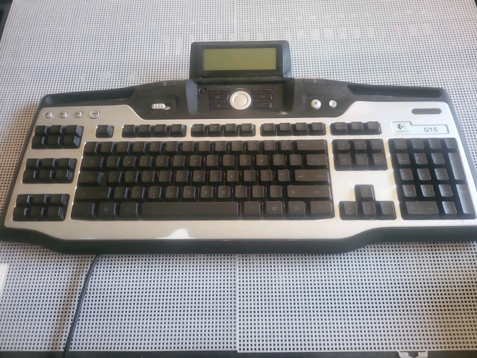 Logitech G15 Gaming Keyboard Y-UG75Wired USB Illuminated Screen Tested Works
