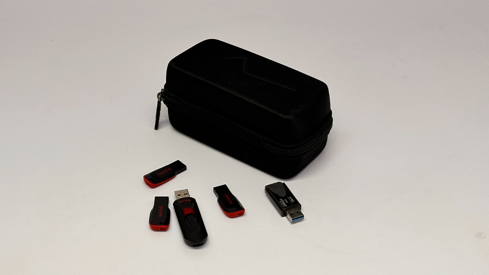 Flash Drive Case USB Storage Case USB Holder Storage Bag for USB Flash Drive