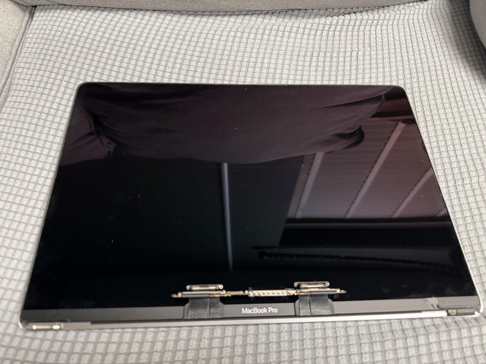 OEM MacBook Pro 15 A1707 Display Space Gray Backlight Works NO IMAGE AS IS