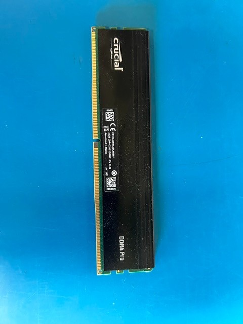CRUCIAL DD4 PRO 3200 UDIMM 1 X 32GB
