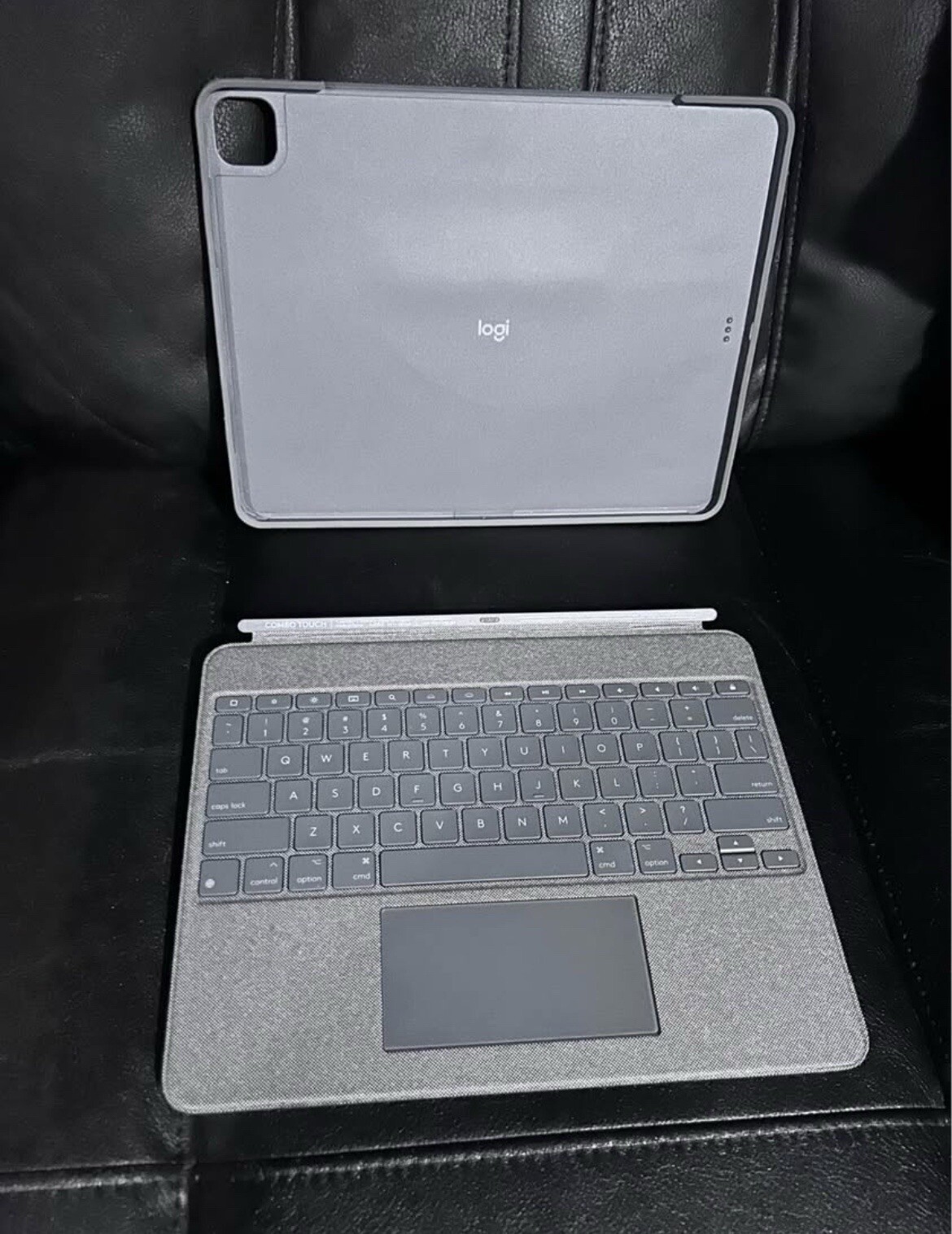 Logitech Combo Touch Keyboard Case for 12.9″ Apple iPad Pro 5th Gen. – Gray