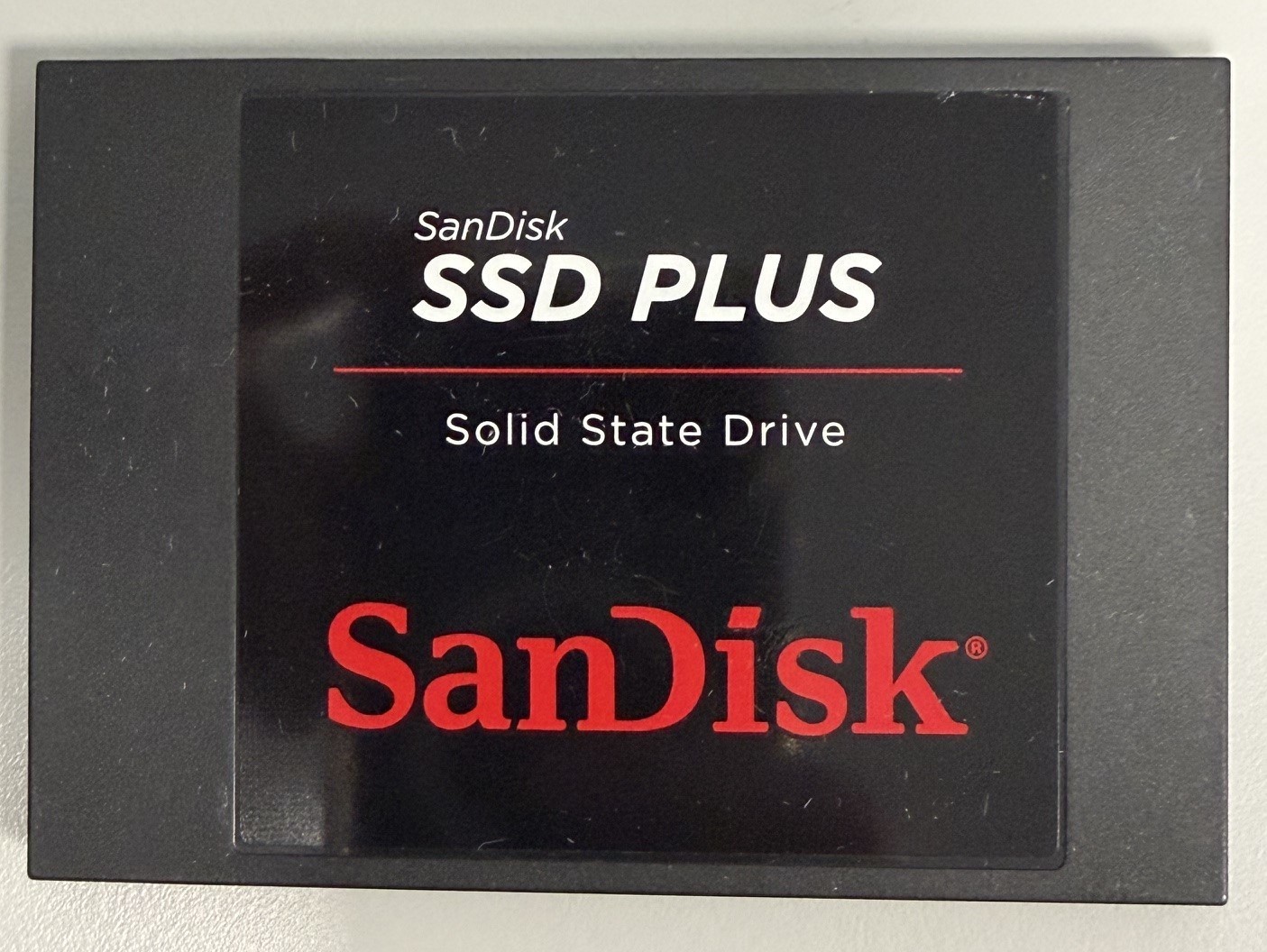 SanDisk SSD PLUS 120GB SDSSDA-120G SSD SATA Internal 2.5″ Drive SATA 6G/s
