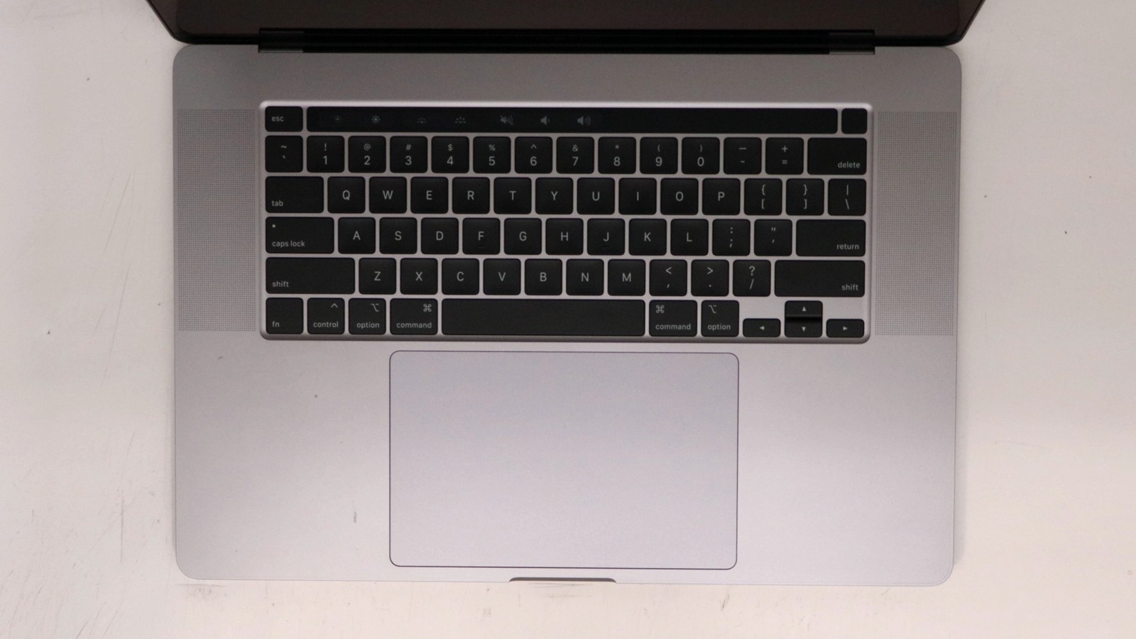 Apple Macbook Pro 16″ i9-9980HK 32GB 512GB – Excellent