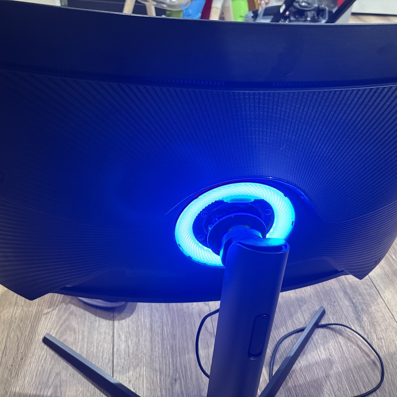 Samsung Odyssey G7 75T 32″ QLED Curved Gaming Monitor – Black