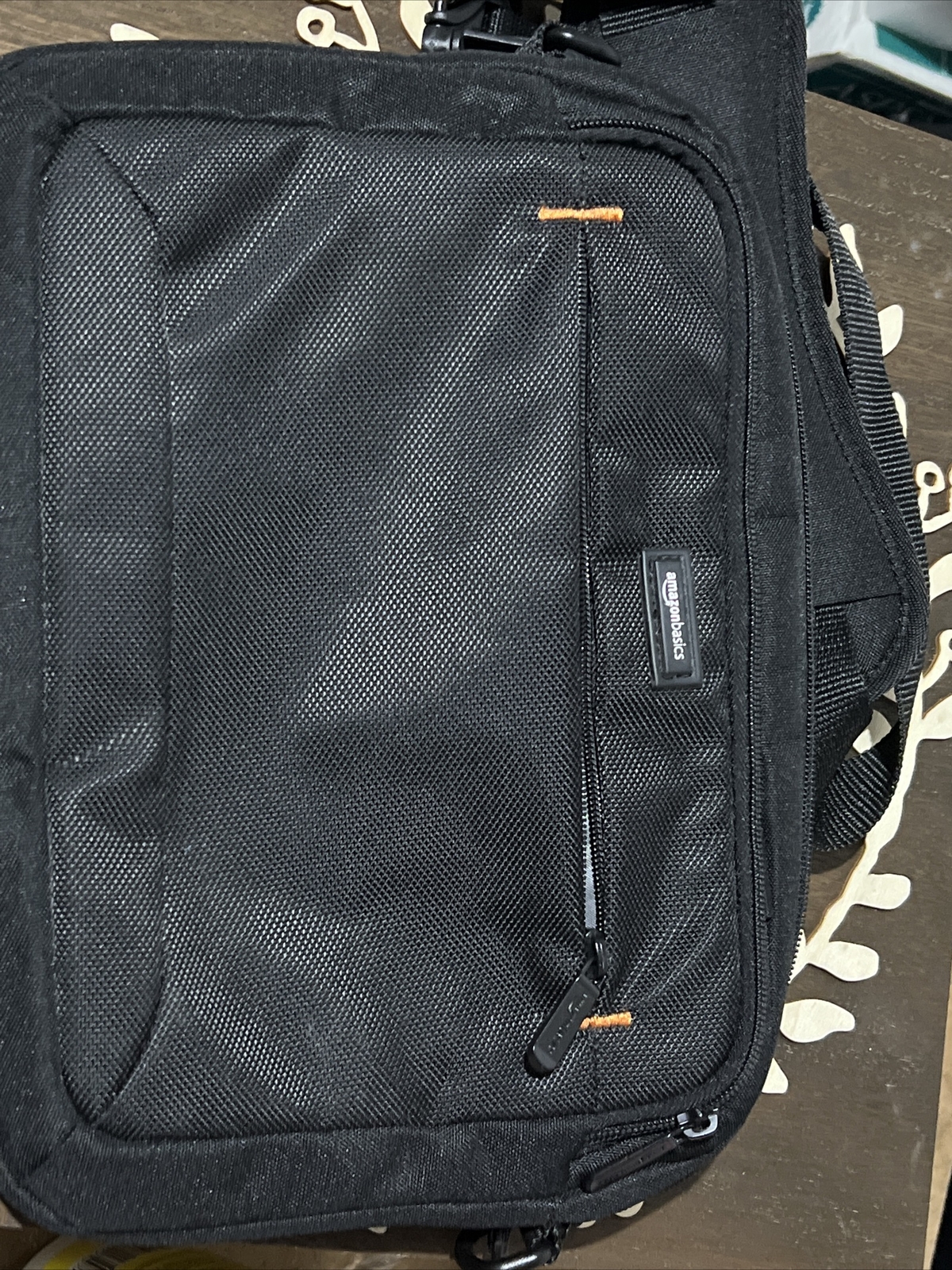 Amazon Basics 11.6-inch MacBook Laptop and Tablet Shoulder Bag, Black,