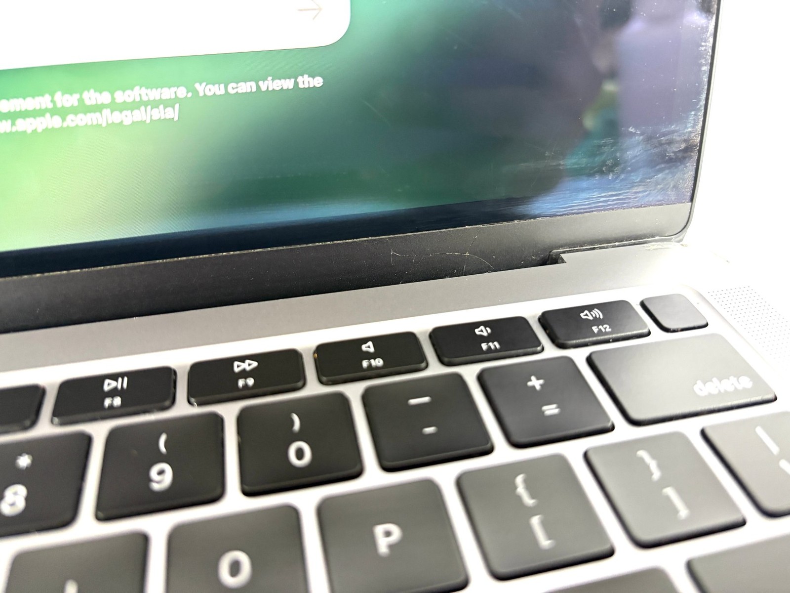 2020 M1 MacBook Air A2337 13″ 8CPU/7GPU 8GB RAM 128GB SSD macOS Tahoe 26