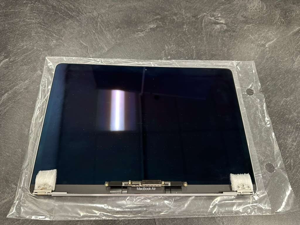 Apple MacBook Air A2337 M1 2020 13.3” Gray LCD Display Screen Gray