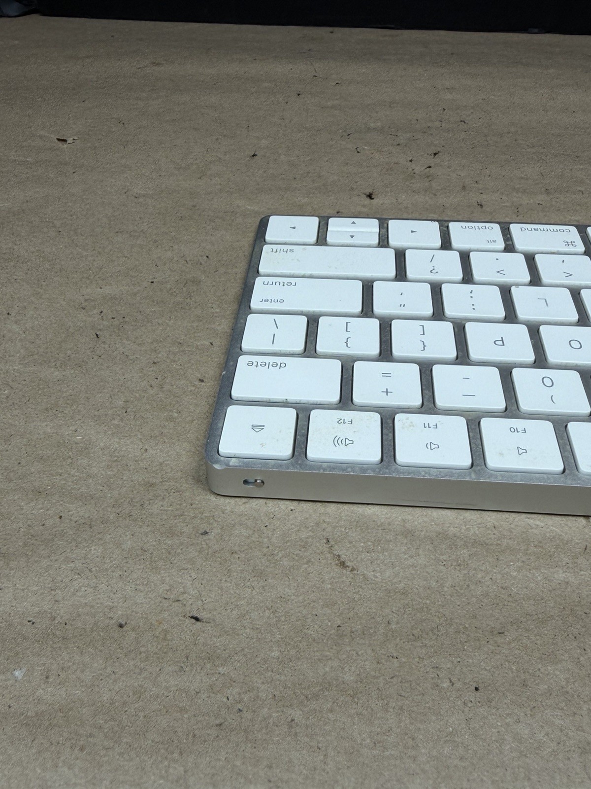Apple A1644 Magic Keyboard Rechargeable Wireless Bluetooth Works Ships Fast!