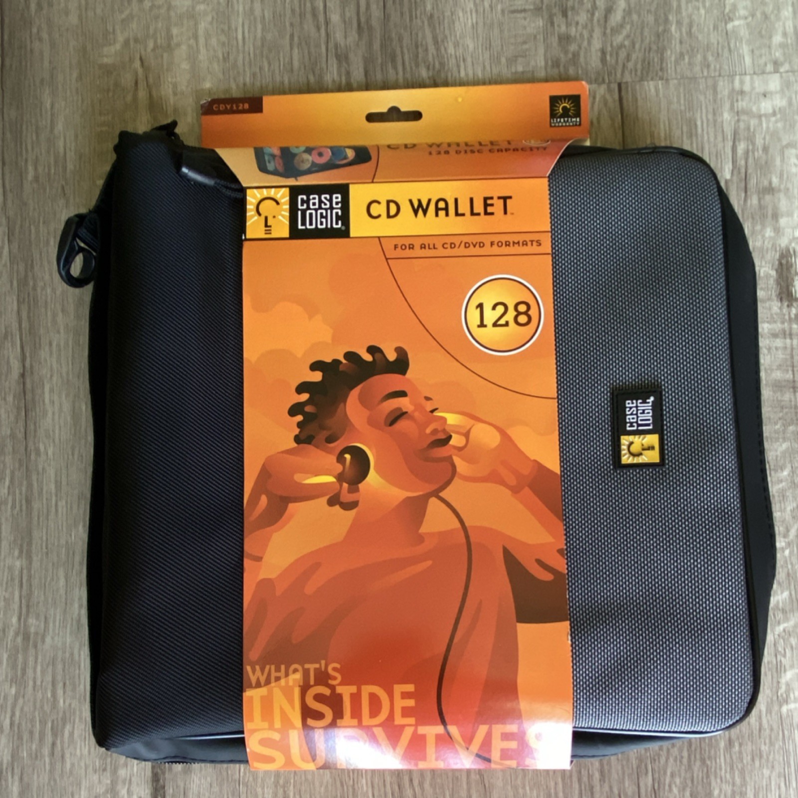 Case Logic CD/DVD Wallet 128-Disc Nylon Zipper Closure, Black (CDY128)