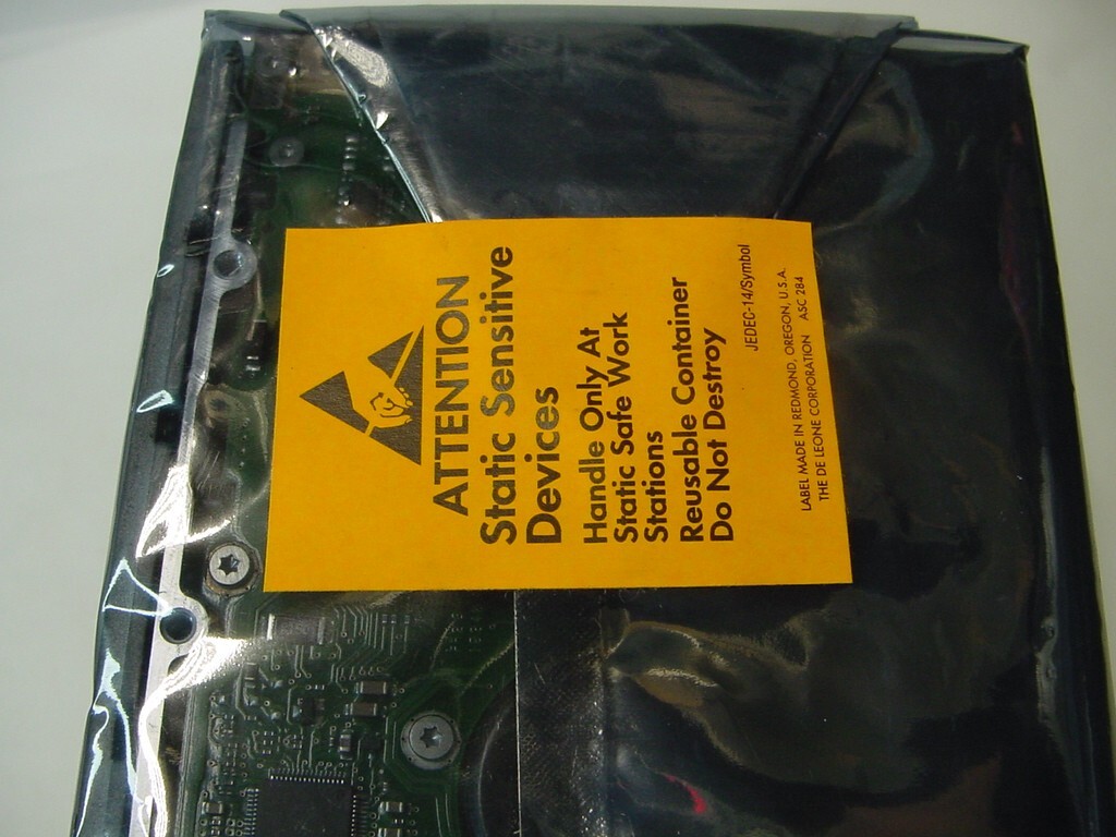 NEW SEALED – IBM eSERVER HARD DRIVE 300.0 GB 10K RPM SCSI U320