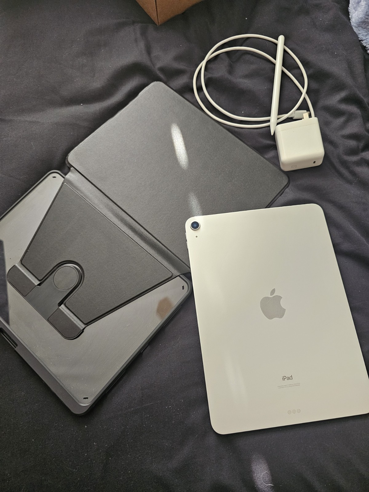 Apple iPad 11.5in 64GB Wi-Fi Silver Tablet Bundle w/ Apple Pencil, Case