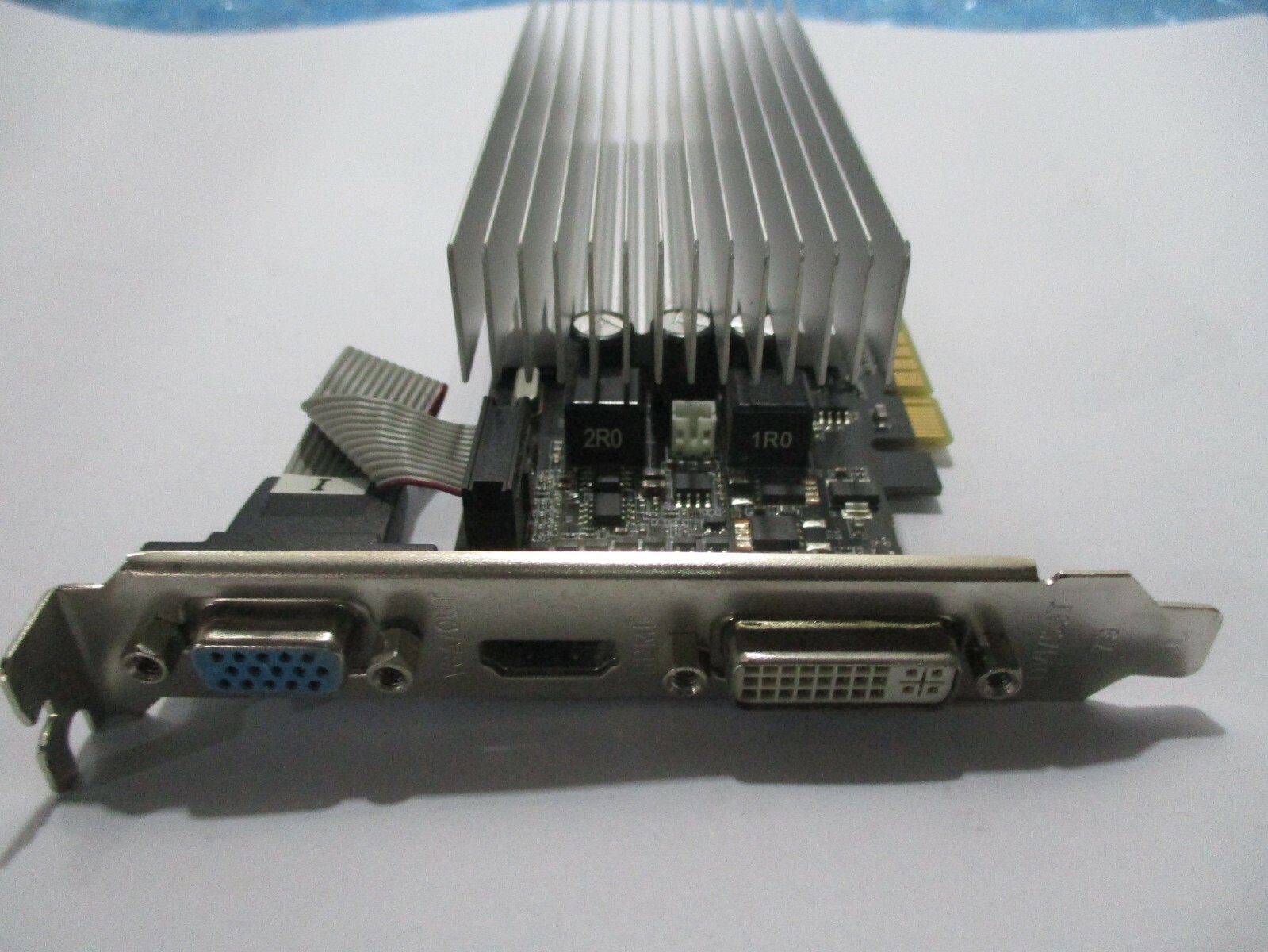 Palit NEAT5200HD06-1193H GeForce GT520 1GB PCI-E x16 Graphics Card
