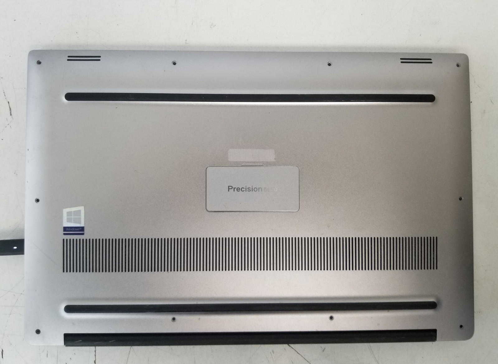 Dell Precision 5520 15.6″ i7-7820HQ 16GB RAM No SSD No OS/ Batt