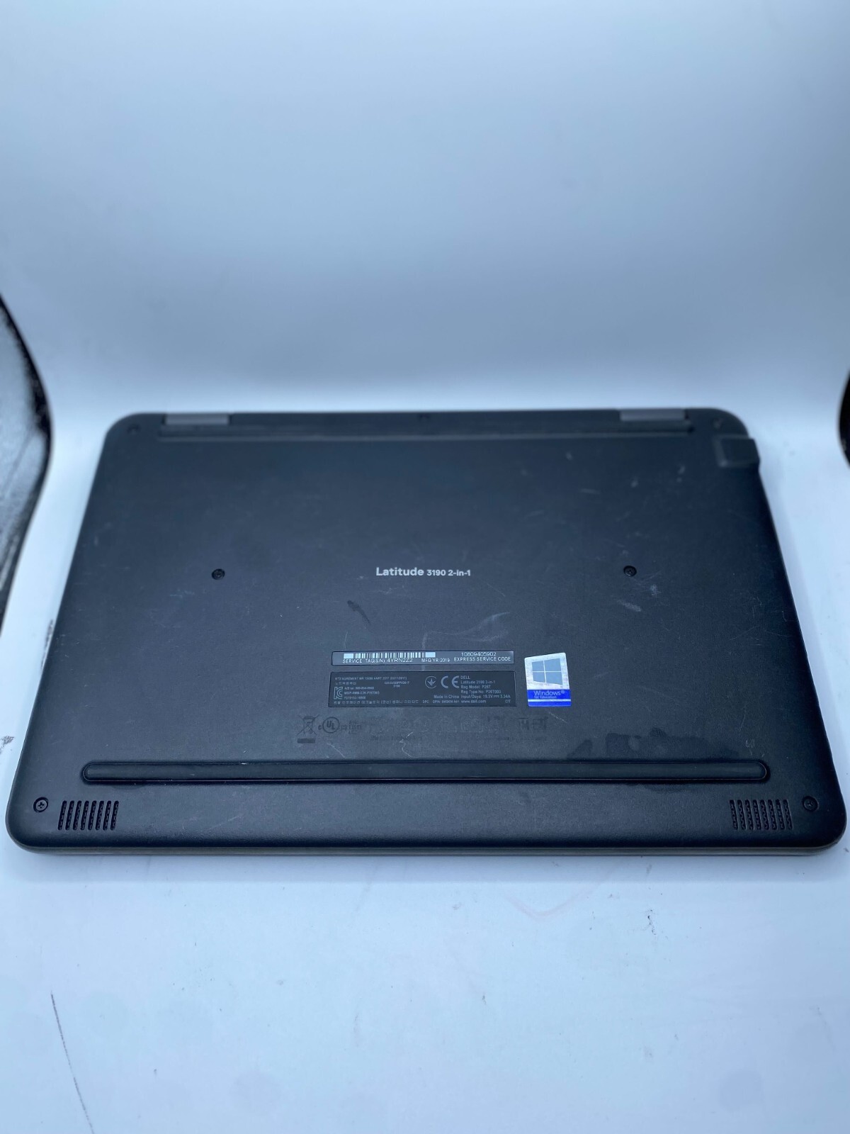 Dell Latitude 3190 2-IN-1 Pentium N5030 8GB RAM 256GB Windows 10 Pro, Works good