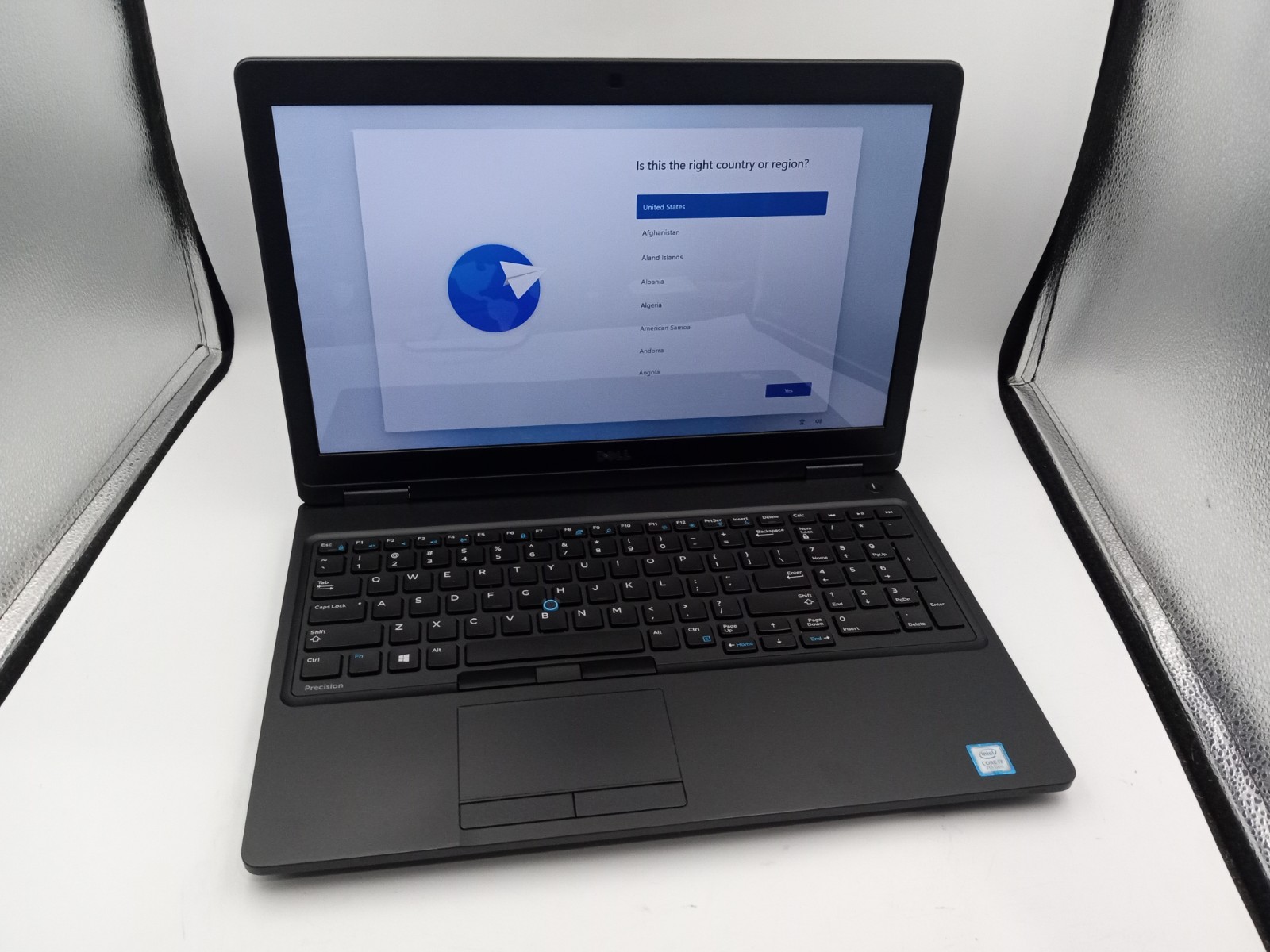 Dell Precision 3520 15.6″ Touch i7-7820HQ 4GB RAM 128GB SSD W11 Nvidia M260 -RR