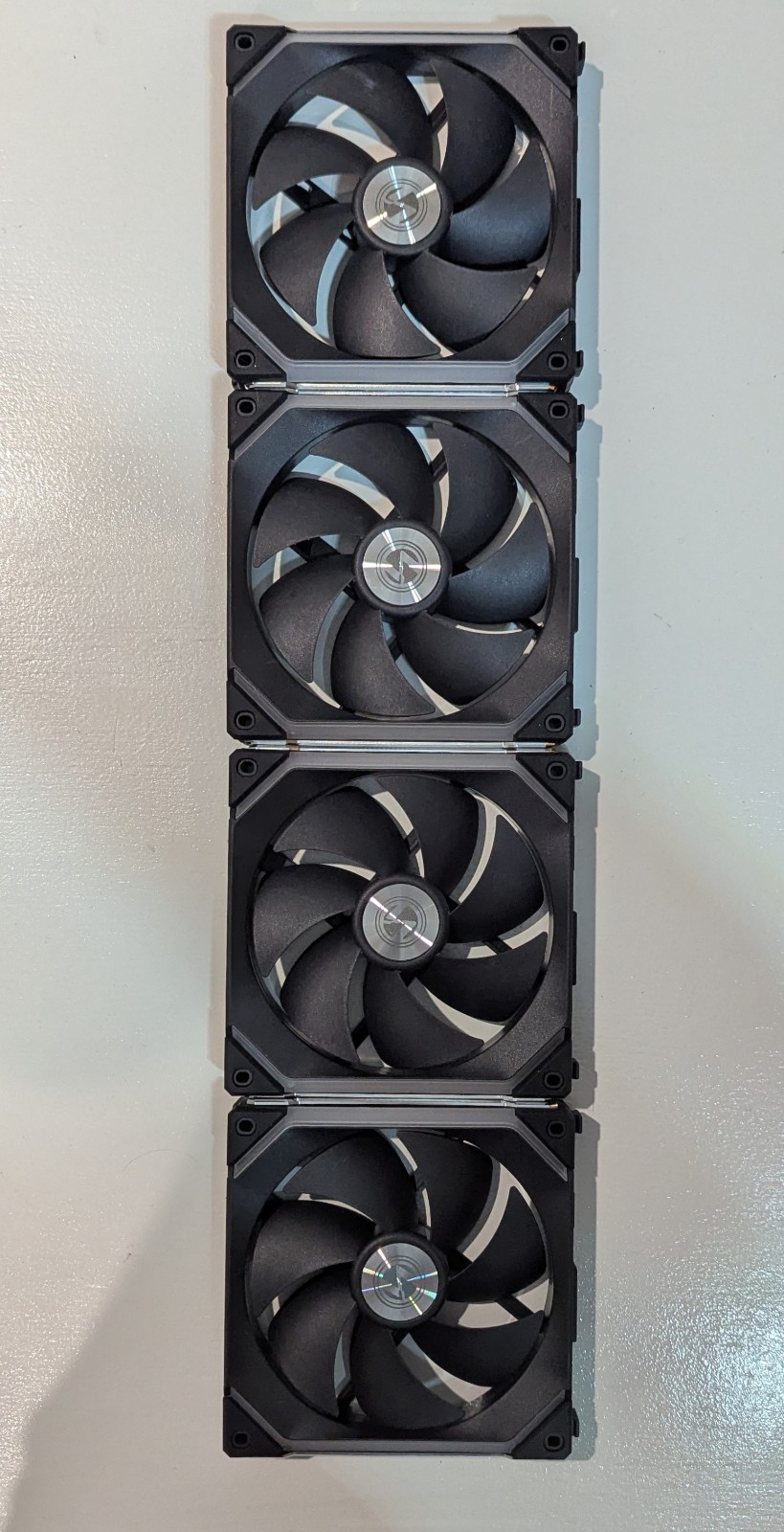 4 Pack 140mm LED RGB LIAN LI UNI FAN [FAN ONLY NO CONNECTORS]