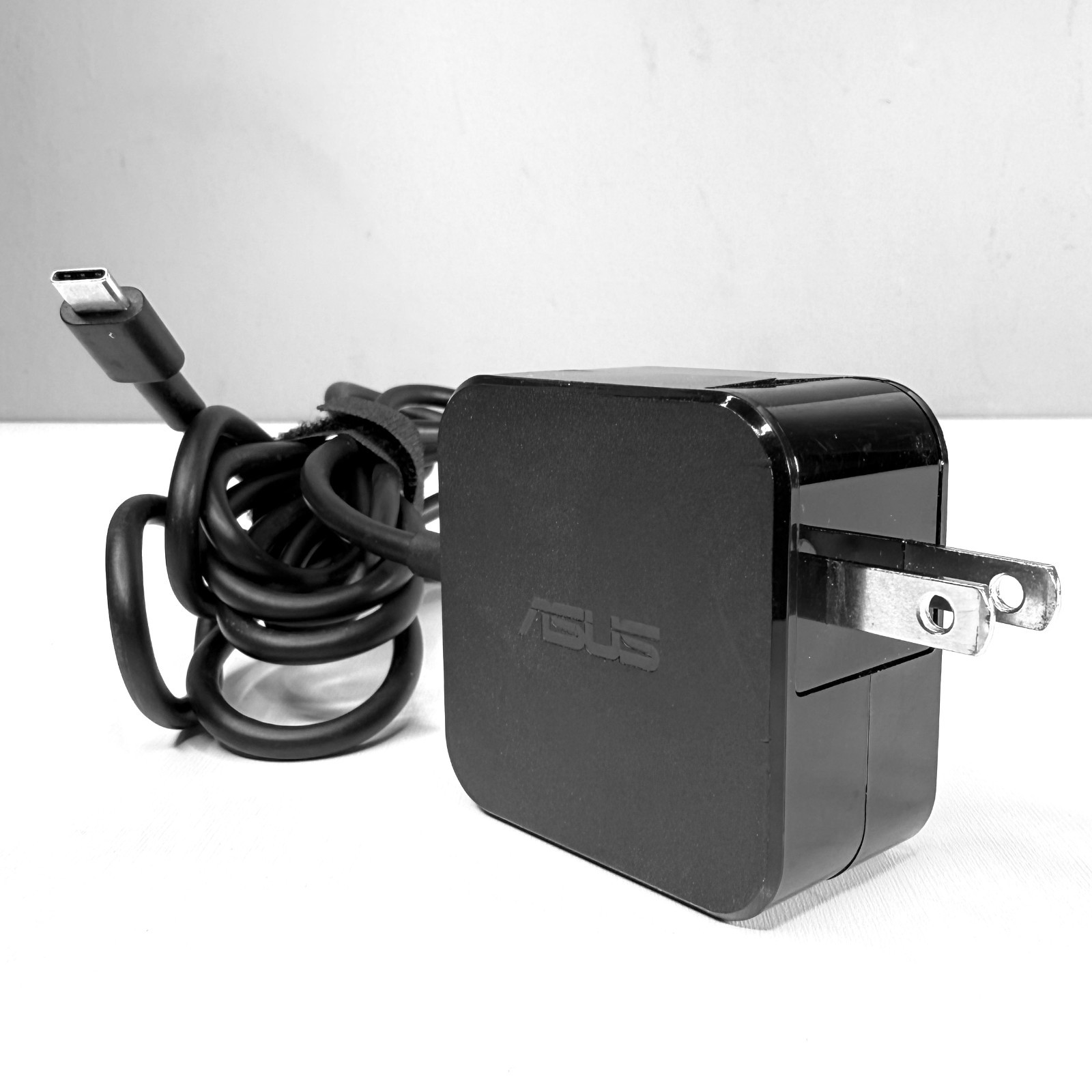 ASUS 33W USB‑C PD Wall Charger ADP‑33DW B OEM Compact Travel Adapter