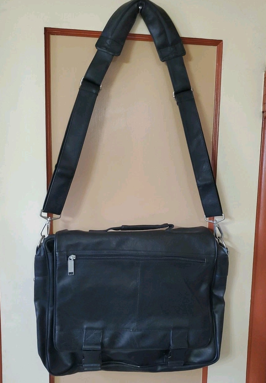 Black Nylon & Leather Messenger Briefcase Laptop Travel Bag