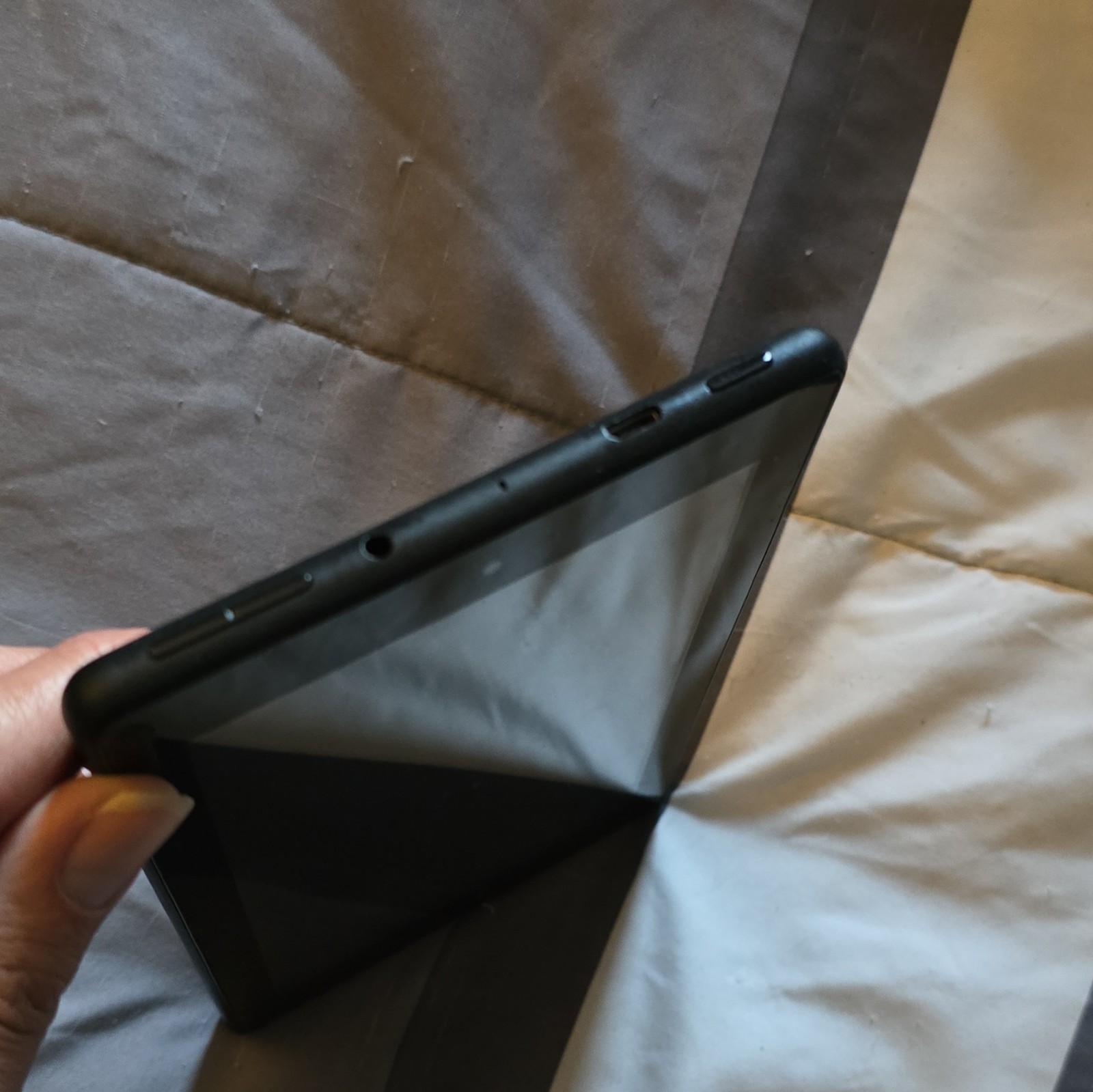 Amazon Fire 7 HD (9th Generation))