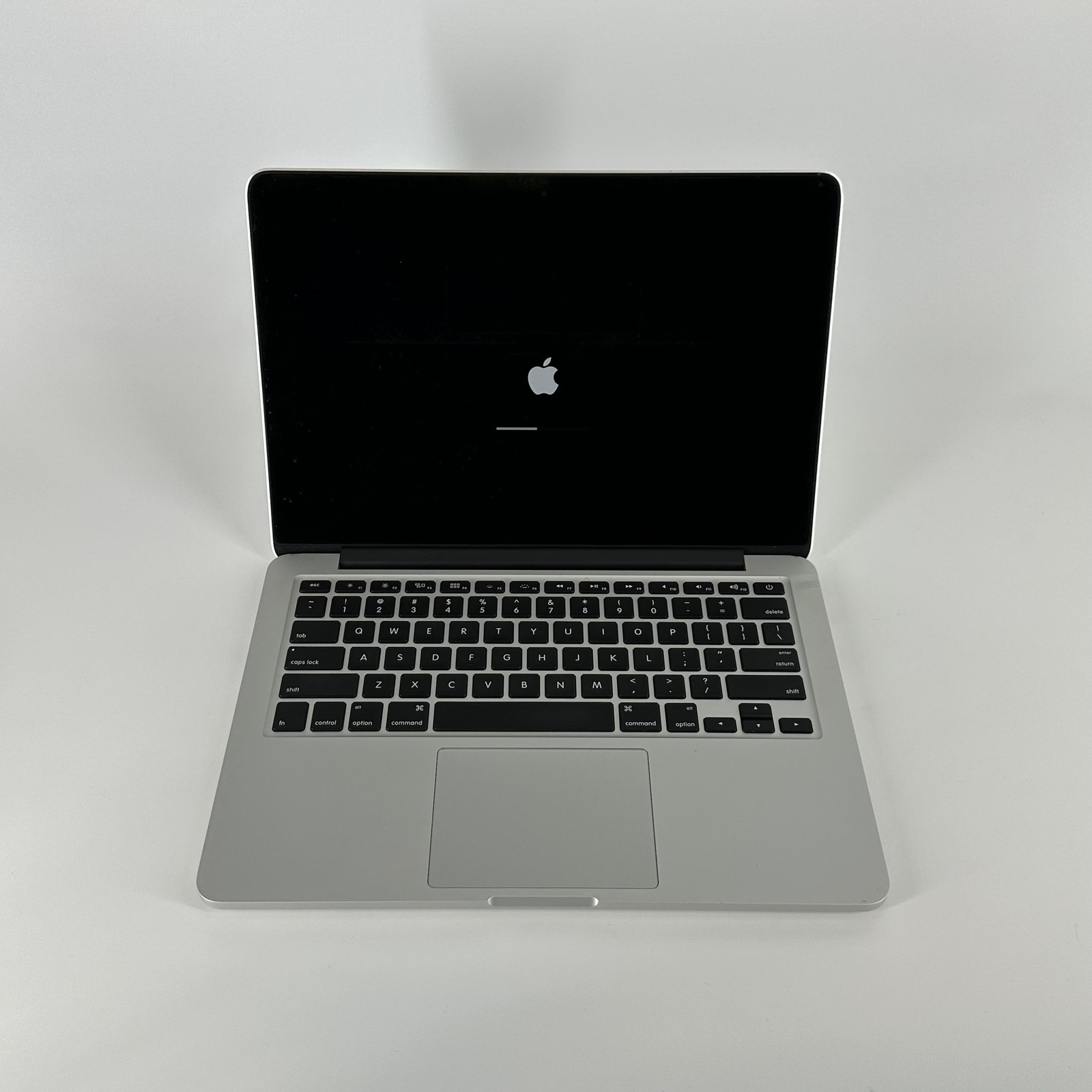 MacBook Pro Retina 13 Silver Early 2015 2.7 GHz i5 8GB 128GB SSD Fair