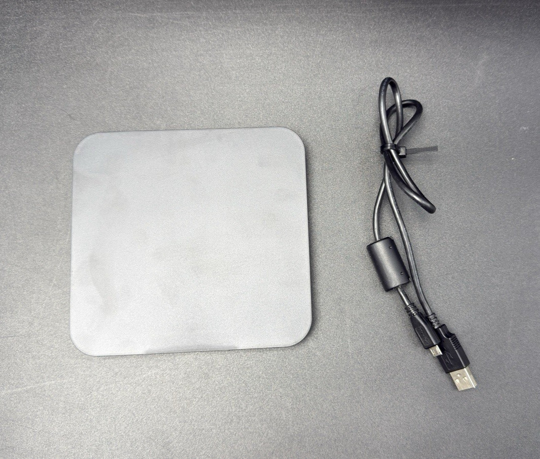 LG Ultra Slim Portable DVD Writer Compatible w/ Windows & Mac SP80NB80 TESTED